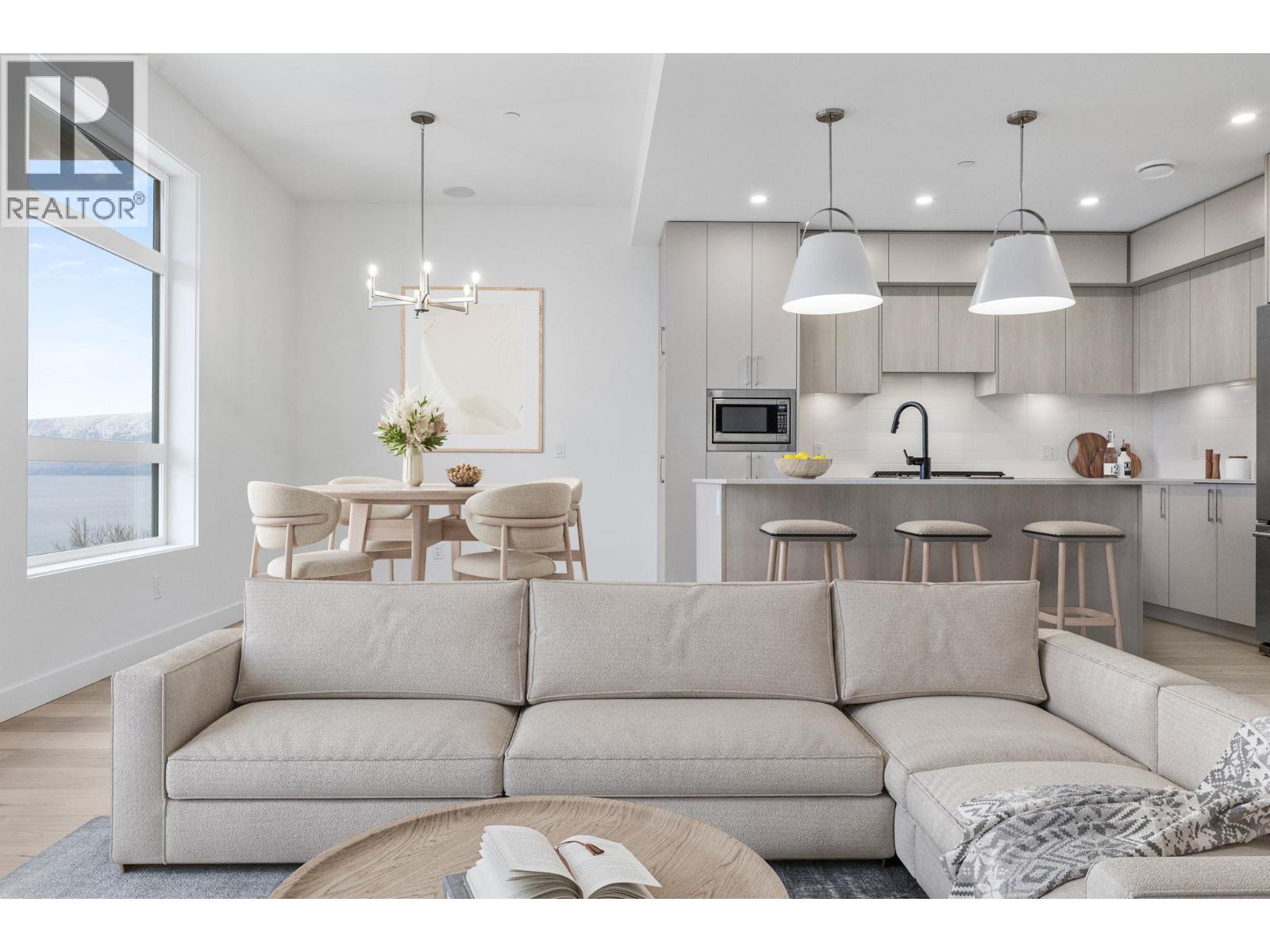 6008 Princess Street, Peachland, British Columbia  V0H 1X7 - Photo 1 - 10377785