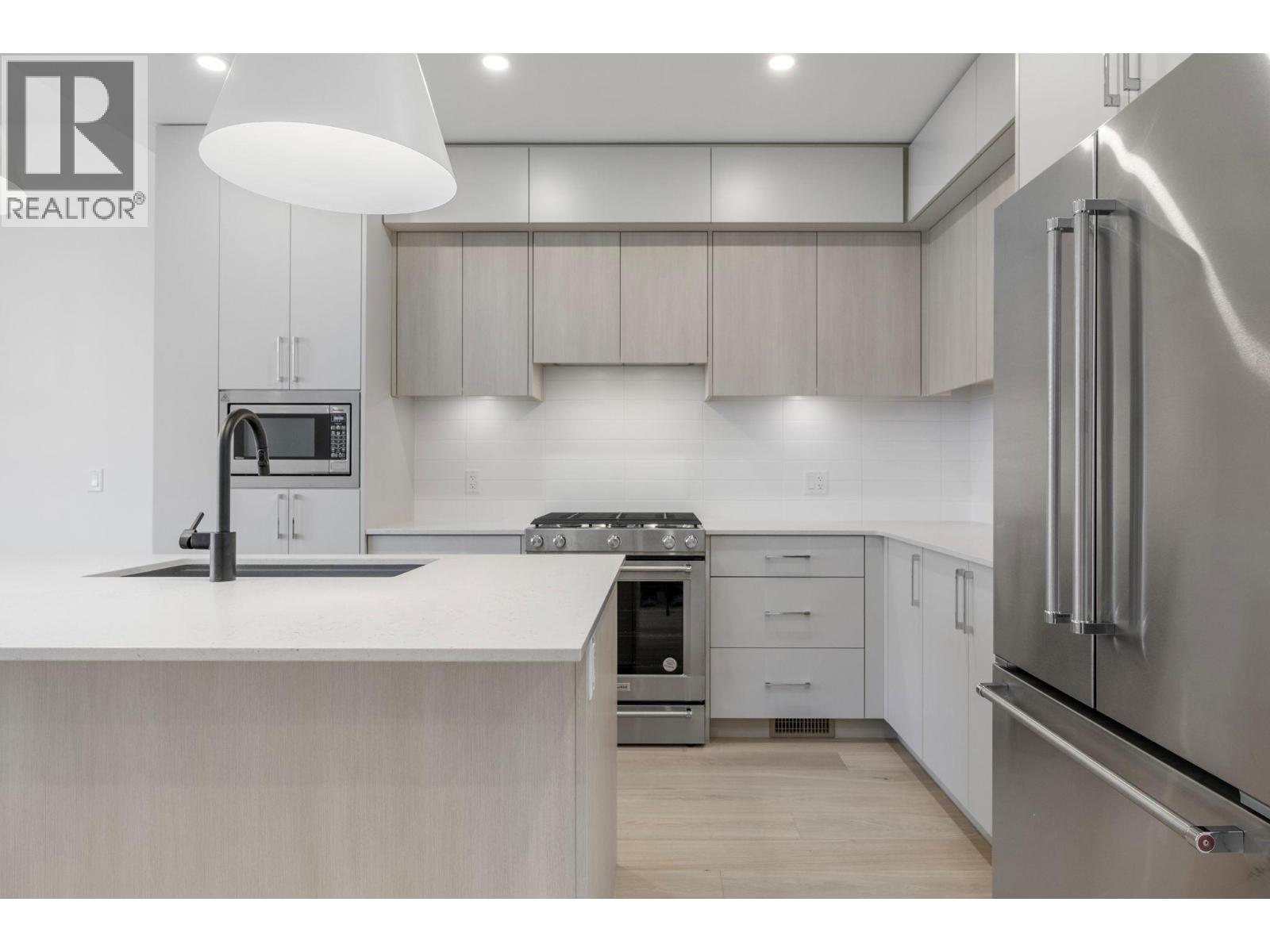 6008 Princess Street, Peachland, British Columbia  V0H 1X7 - Photo 12 - 10377785