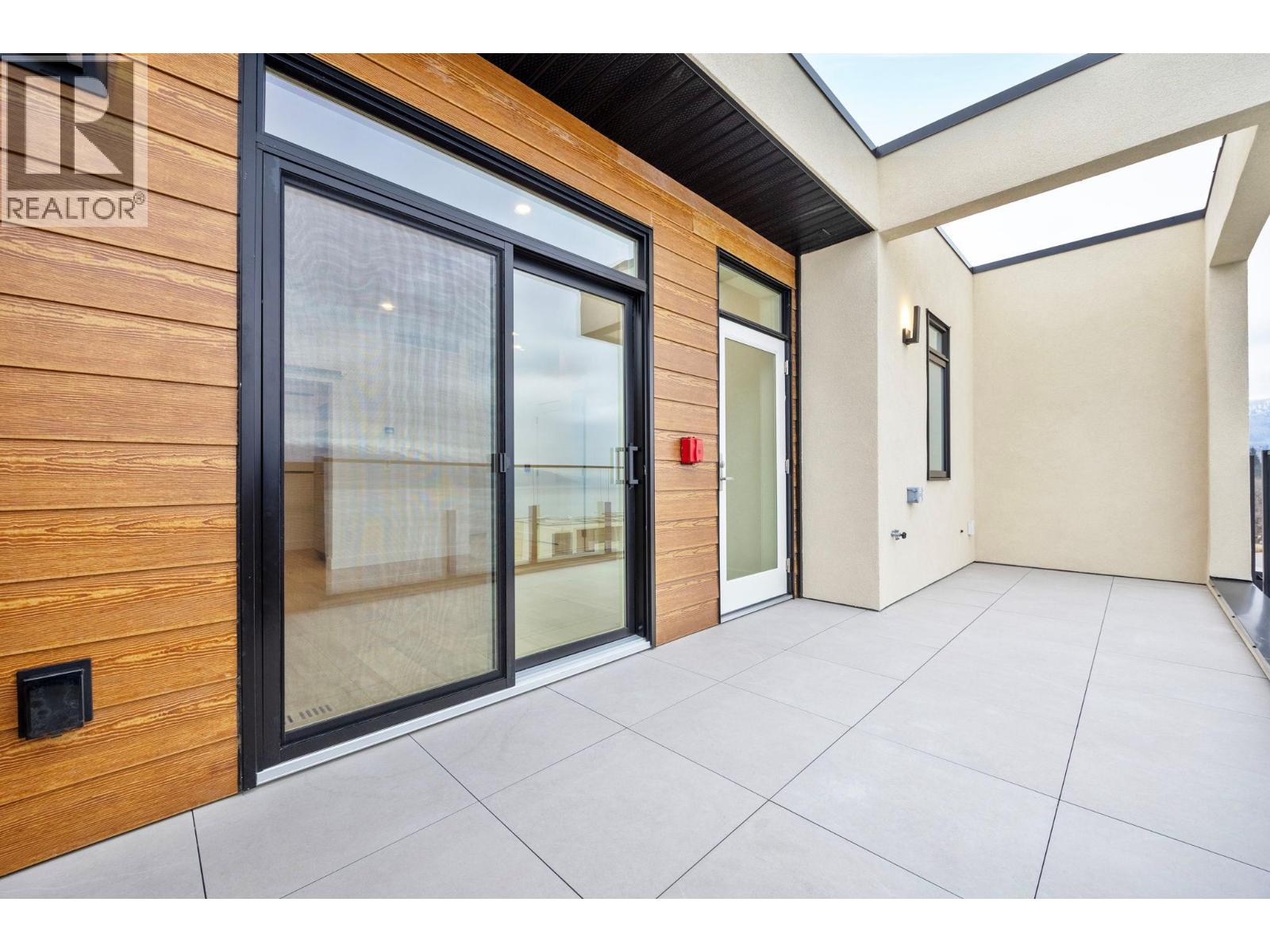 6008 Princess Street, Peachland, British Columbia  V0H 1X7 - Photo 28 - 10377785