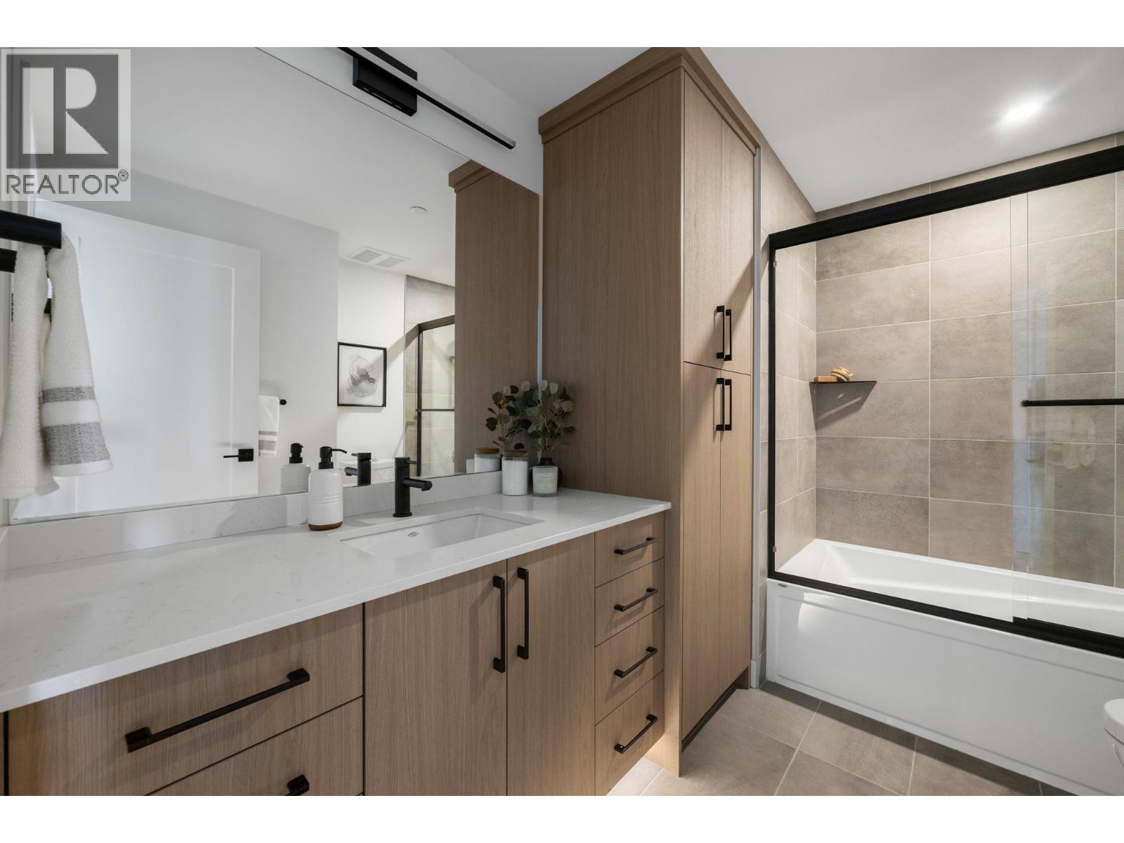 6008 Princess Street, Peachland, British Columbia  V0H 1X7 - Photo 48 - 10377785