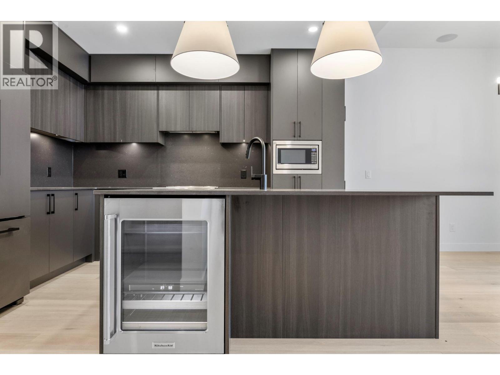 6008 Princess Street, Peachland, British Columbia  V0H 1X7 - Photo 7 - 10377785