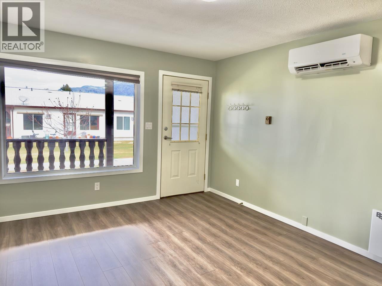 5852 Airport Street Unit# 2, Oliver, British Columbia  V0H 1T0 - Photo 5 - 10377778