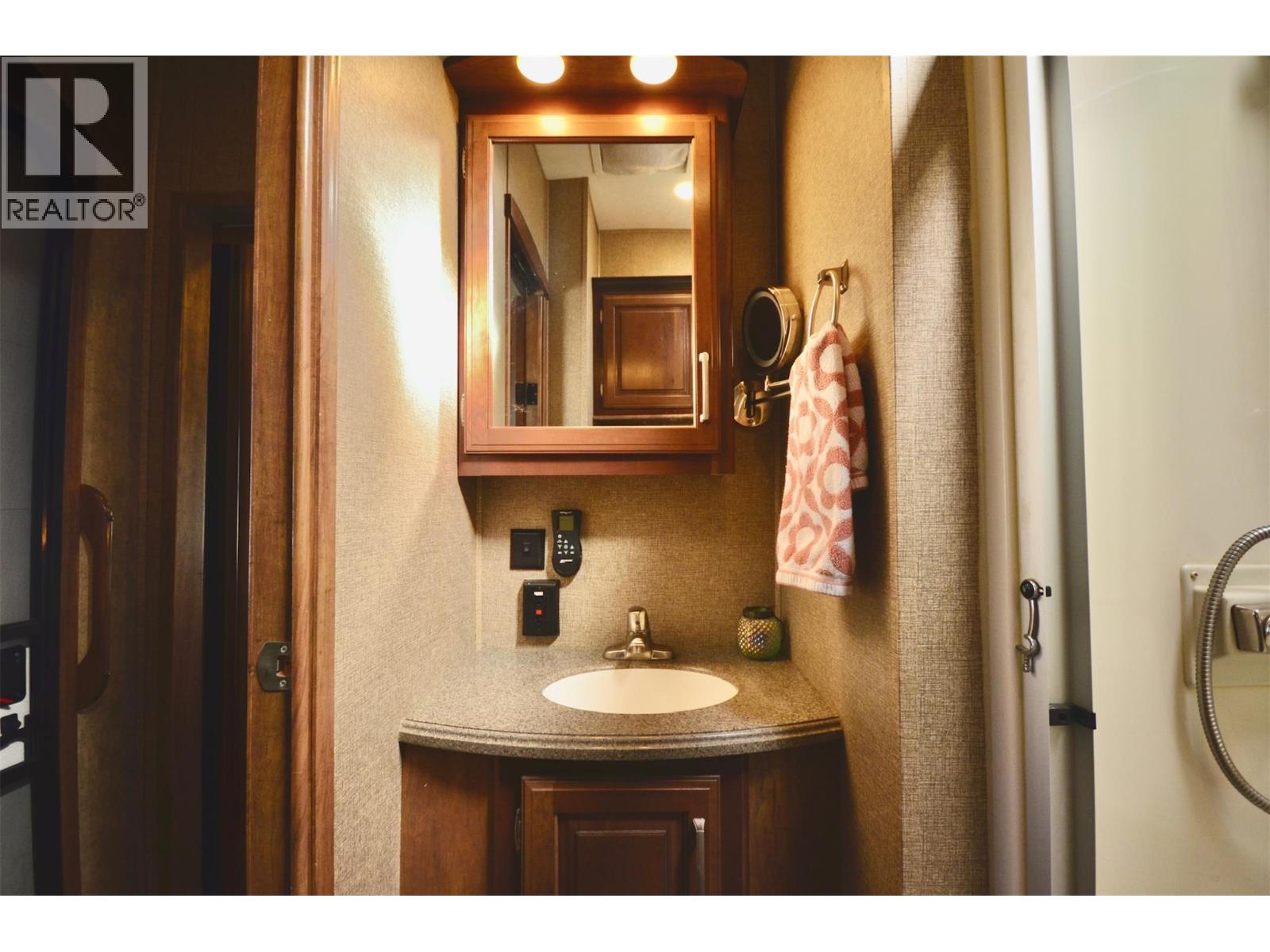 415 Commonwealth Road Unit# 573 Lot# 21-1-25, Kelowna, British Columbia  V4V 1P4 - Photo 21 - 10378001