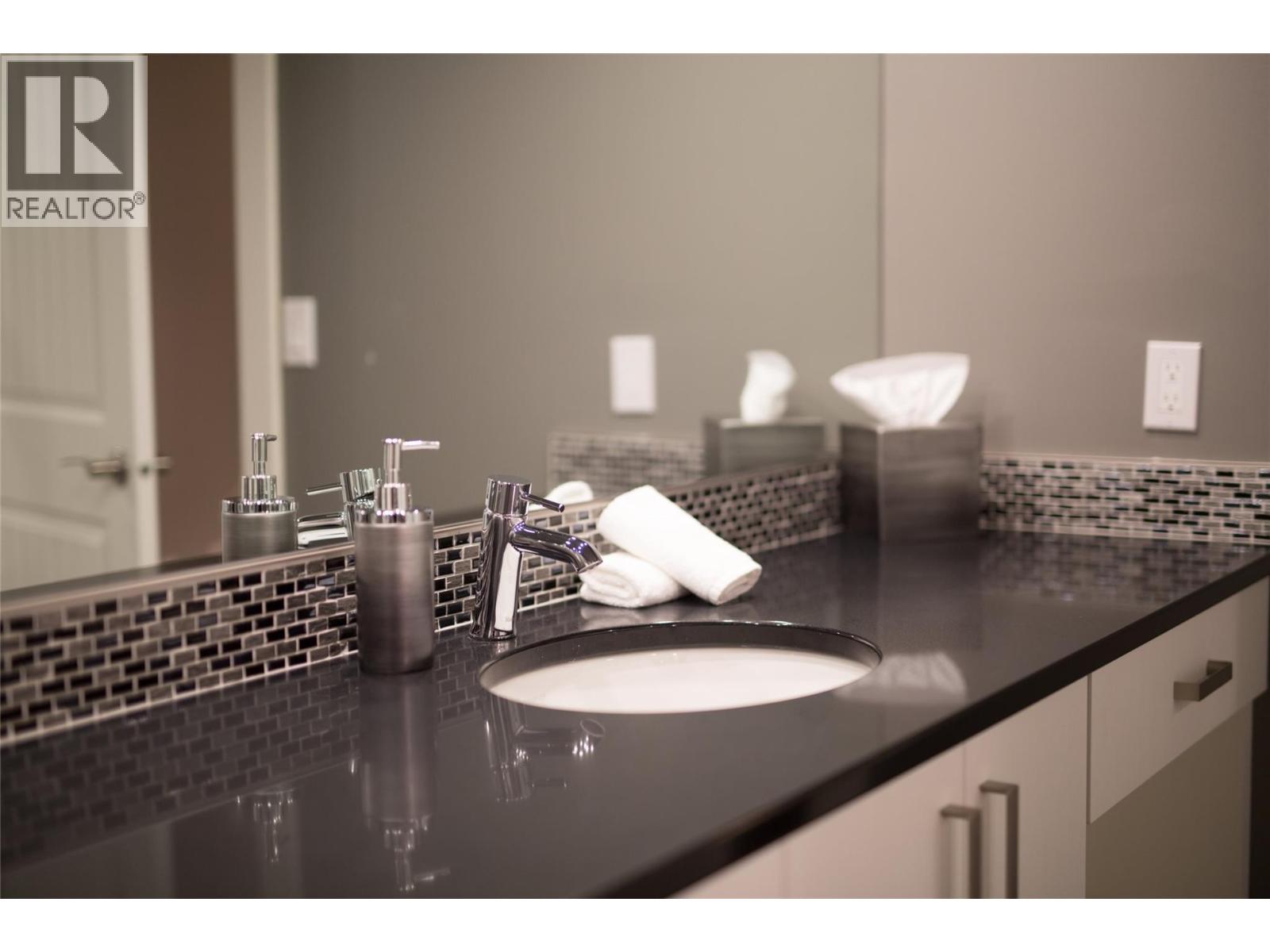 1240 Powerhouse Road Unit# 2103b, Revelstoke, British Columbia  V0E 2S1 - Photo 14 - 10378249