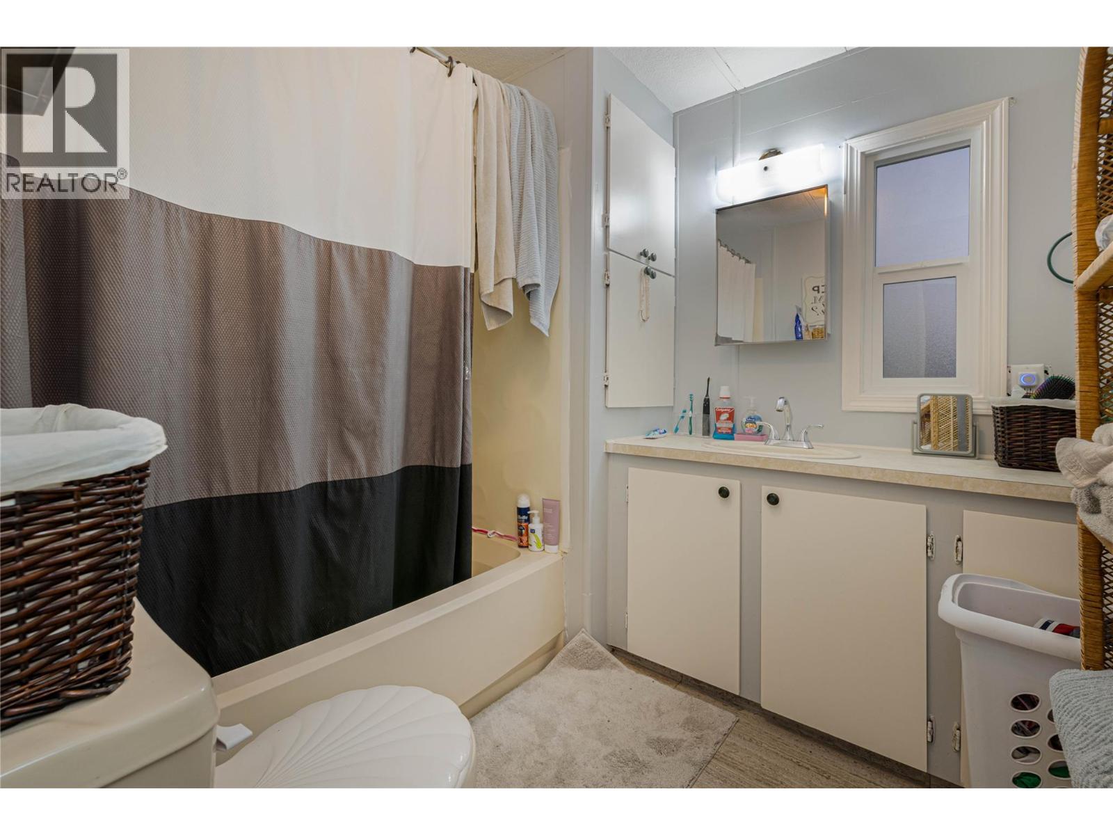 649 Lee Road Unit# 1,2,3, Tappen, British Columbia  V0E 2X0 - Photo 36 - 10378405