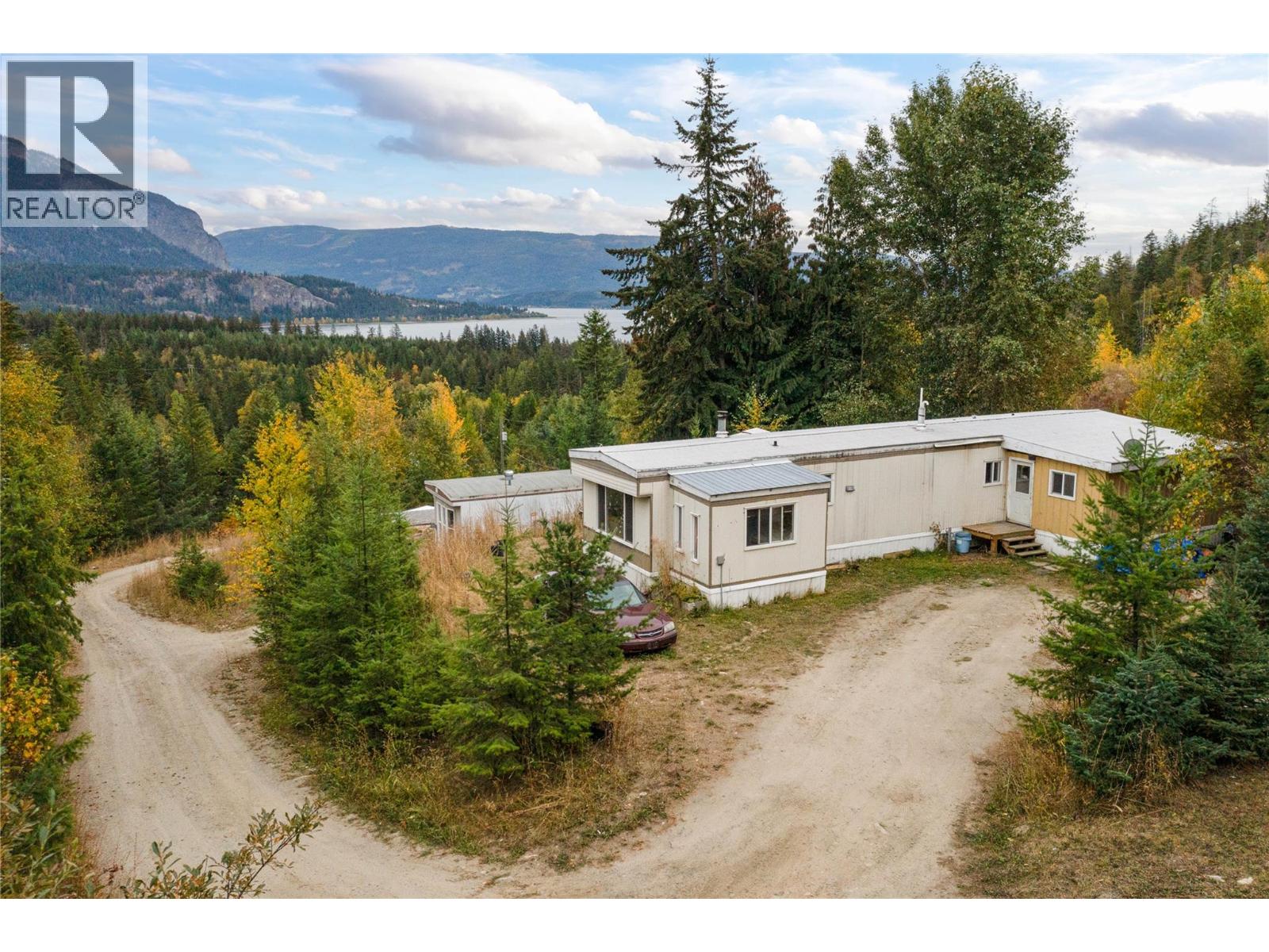 649 Lee Road Unit# 1,2,3, Tappen, British Columbia  V0E 2X0 - Photo 5 - 10378405