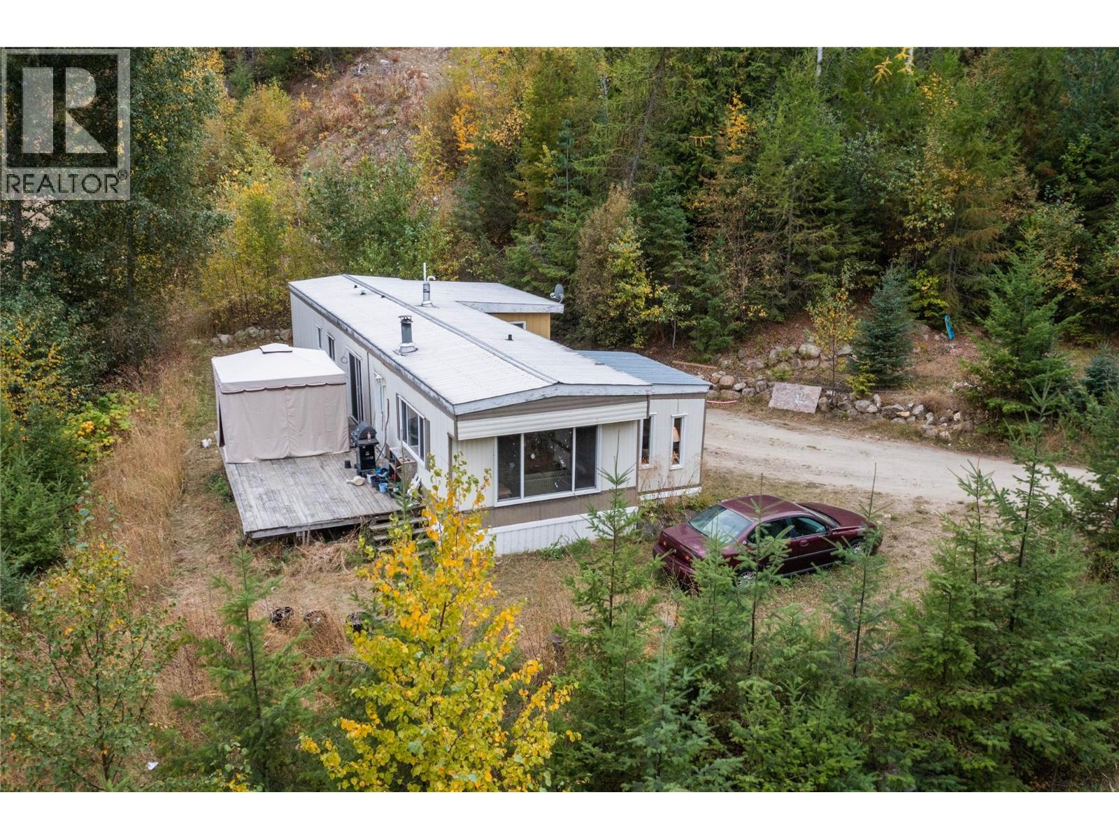 649 Lee Road Unit# 1,2,3, Tappen, British Columbia  V0E 2X0 - Photo 6 - 10378405