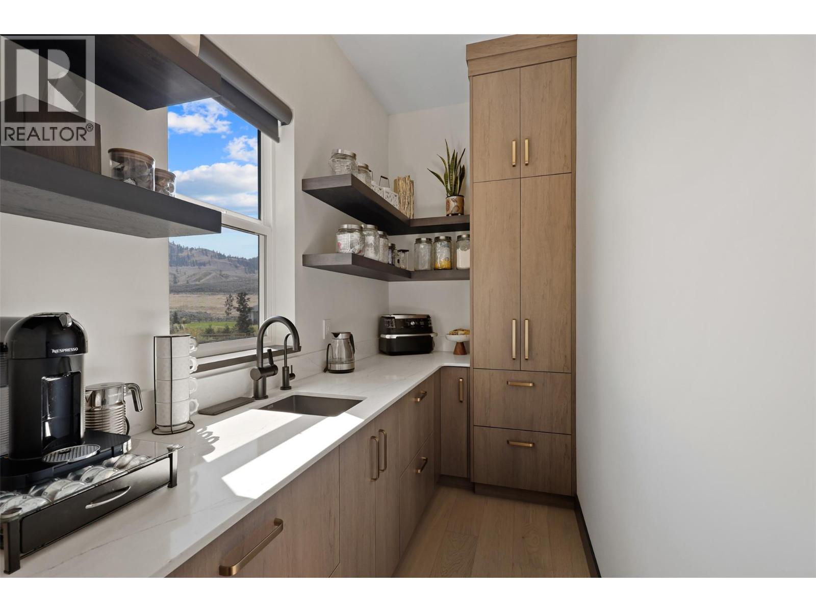 115 Lake Point Court, Kamloops, British Columbia  V1S 0G2 - Photo 16 - 10378404