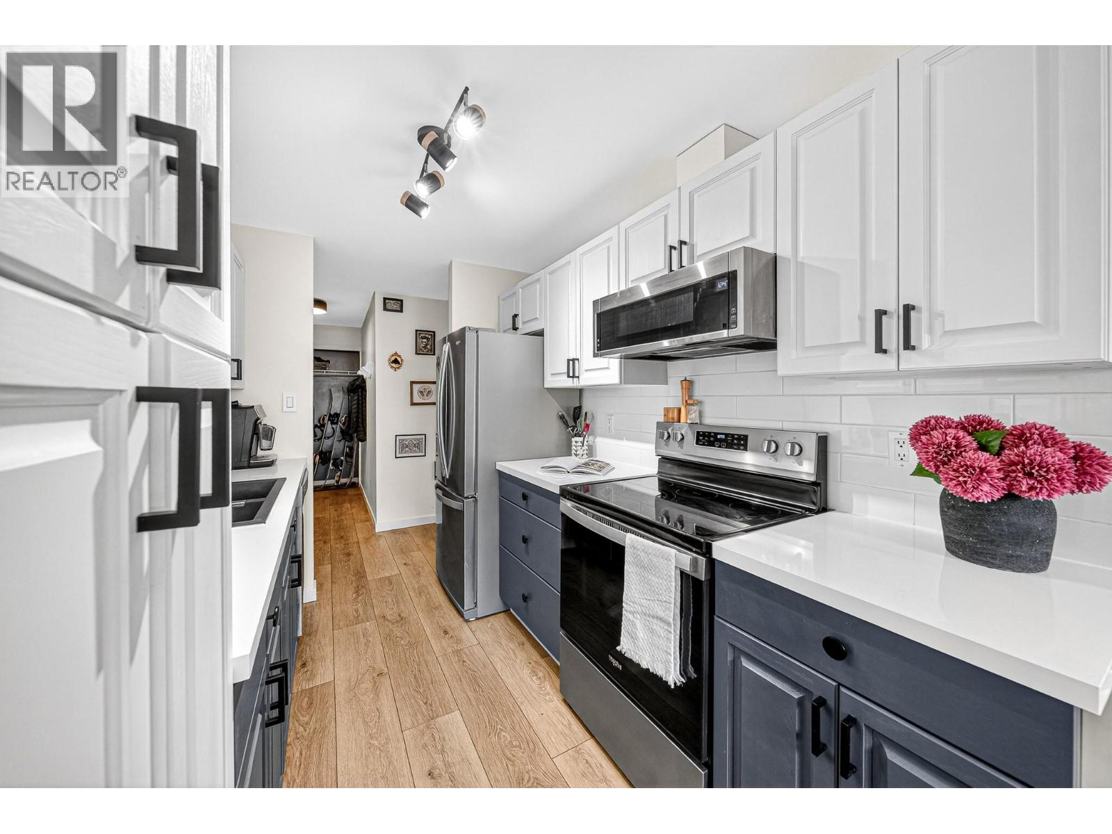 40 Ridgemont Avenue Unit# 102, Fernie, British Columbia  V0B 1M2 - Photo 6 - 10378235