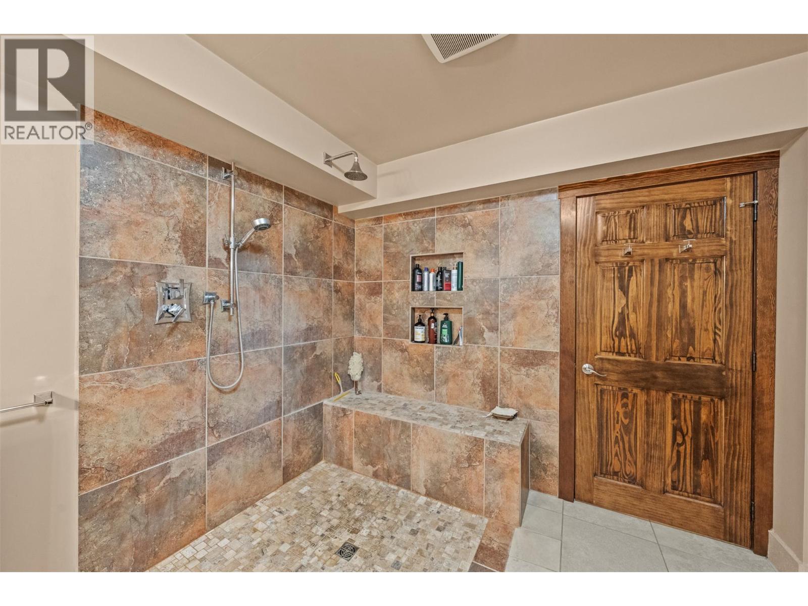 2510 Samuelson Road, Sicamous, British Columbia  V0E 2V5 - Photo 31 - 10378416
