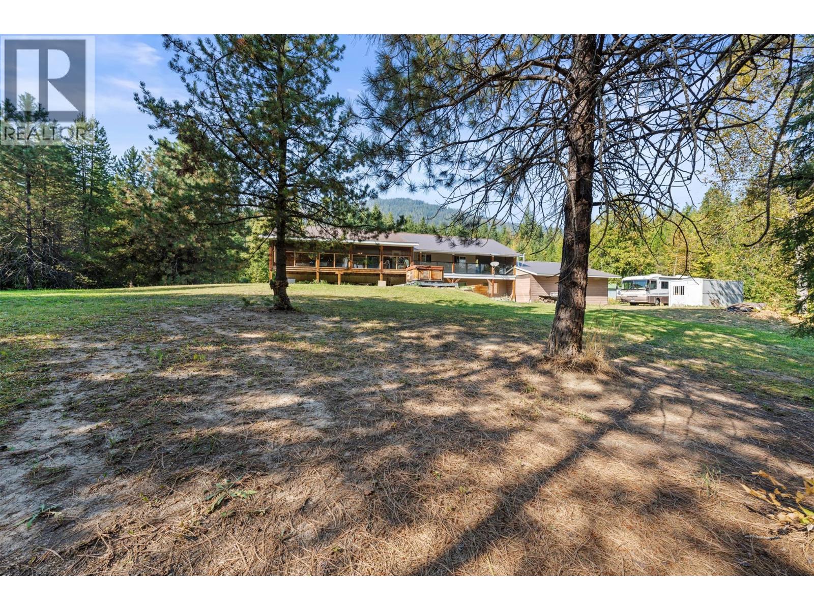 2510 Samuelson Road, Sicamous, British Columbia  V0E 2V5 - Photo 7 - 10378416