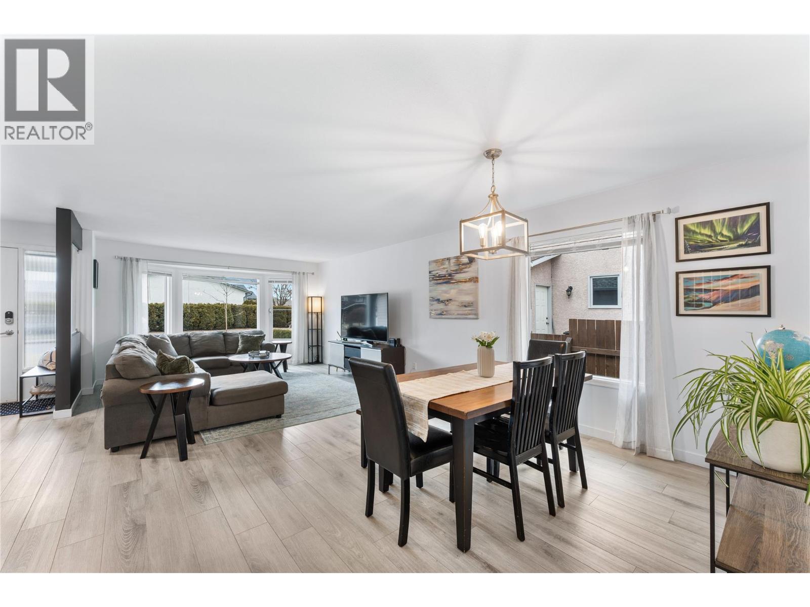 885 Wintergreen Drive, Kelowna, British Columbia  V1W 3V9 - Photo 5 - 10378283