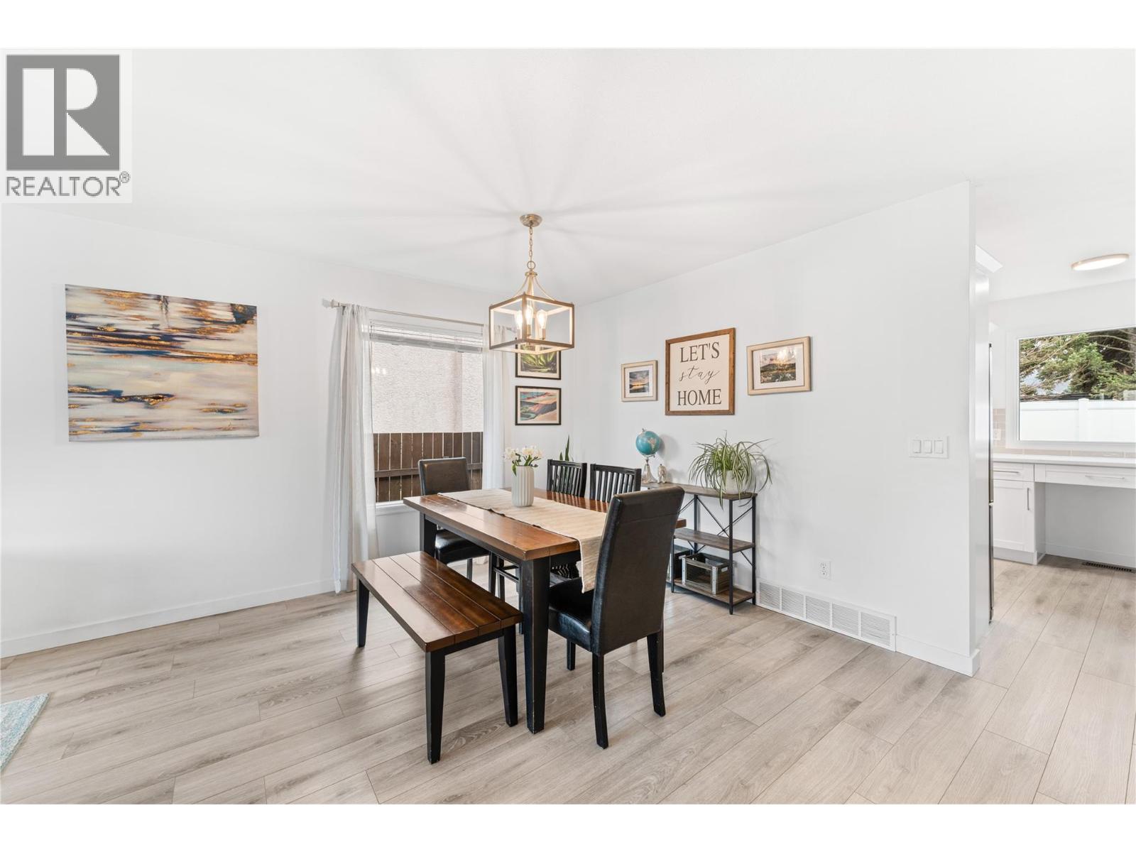 885 Wintergreen Drive, Kelowna, British Columbia  V1W 3V9 - Photo 6 - 10378283