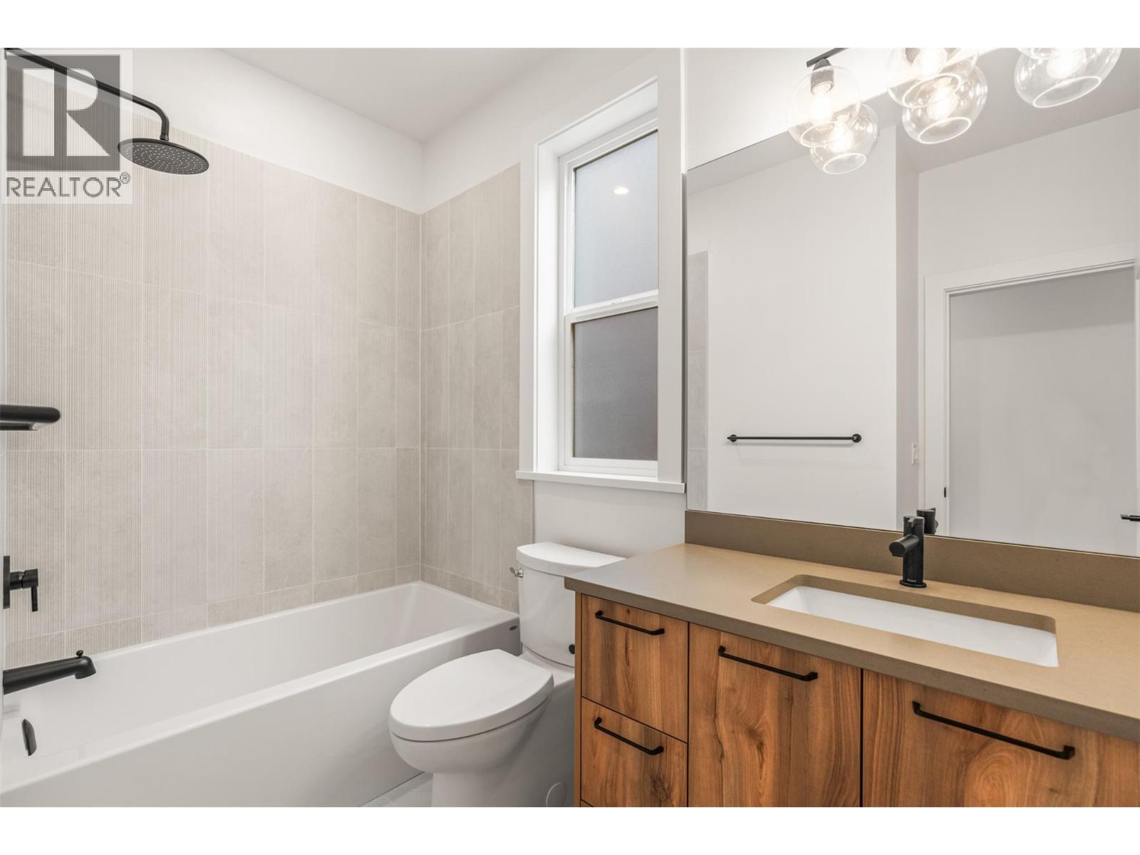 2468 Bradley Drive, Armstrong, British Columbia  V4Y 0Y4 - Photo 13 - 10377871