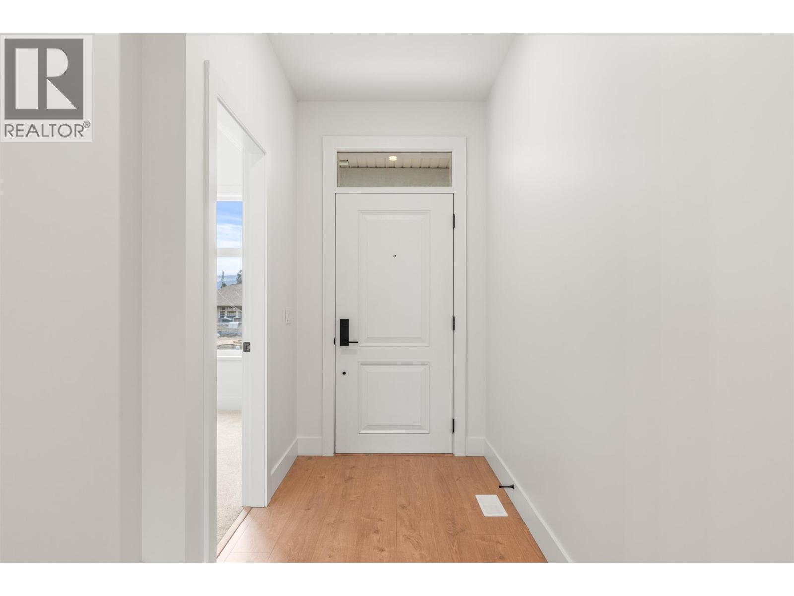 2468 Bradley Drive, Armstrong, British Columbia  V4Y 0Y4 - Photo 8 - 10377871