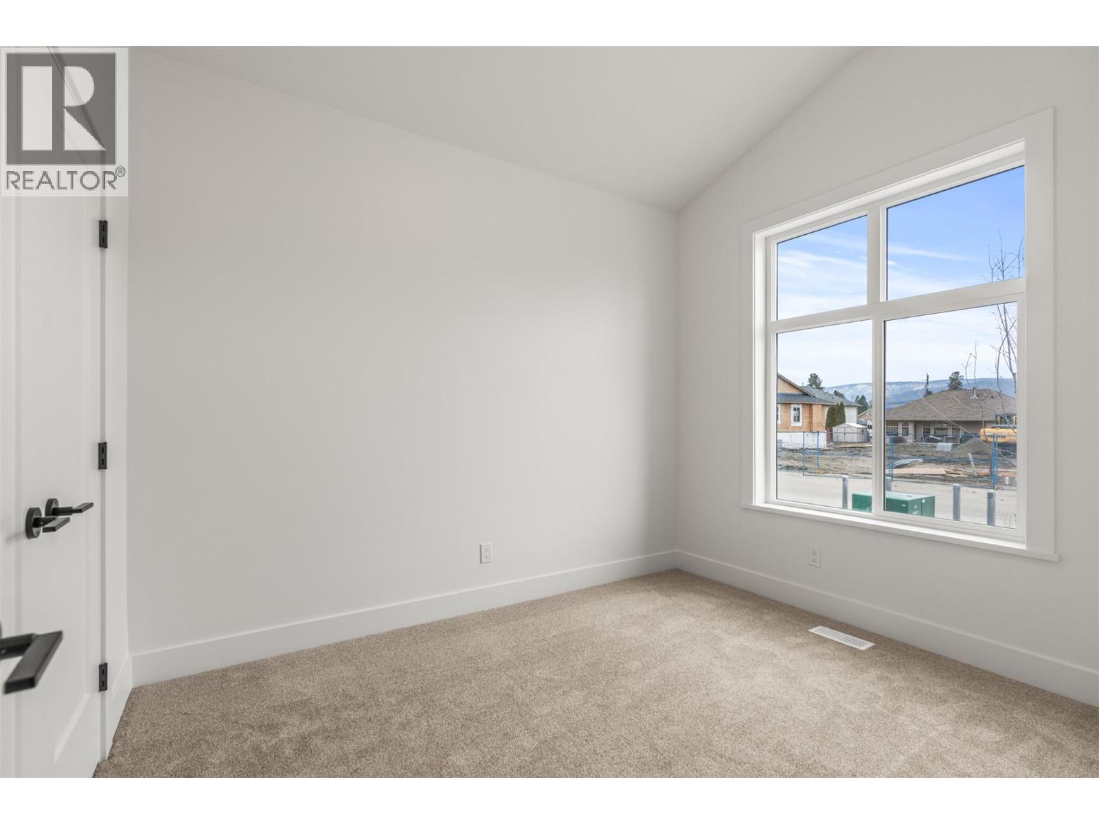 2468 Bradley Drive, Armstrong, British Columbia  V4Y 0Y4 - Photo 9 - 10377871