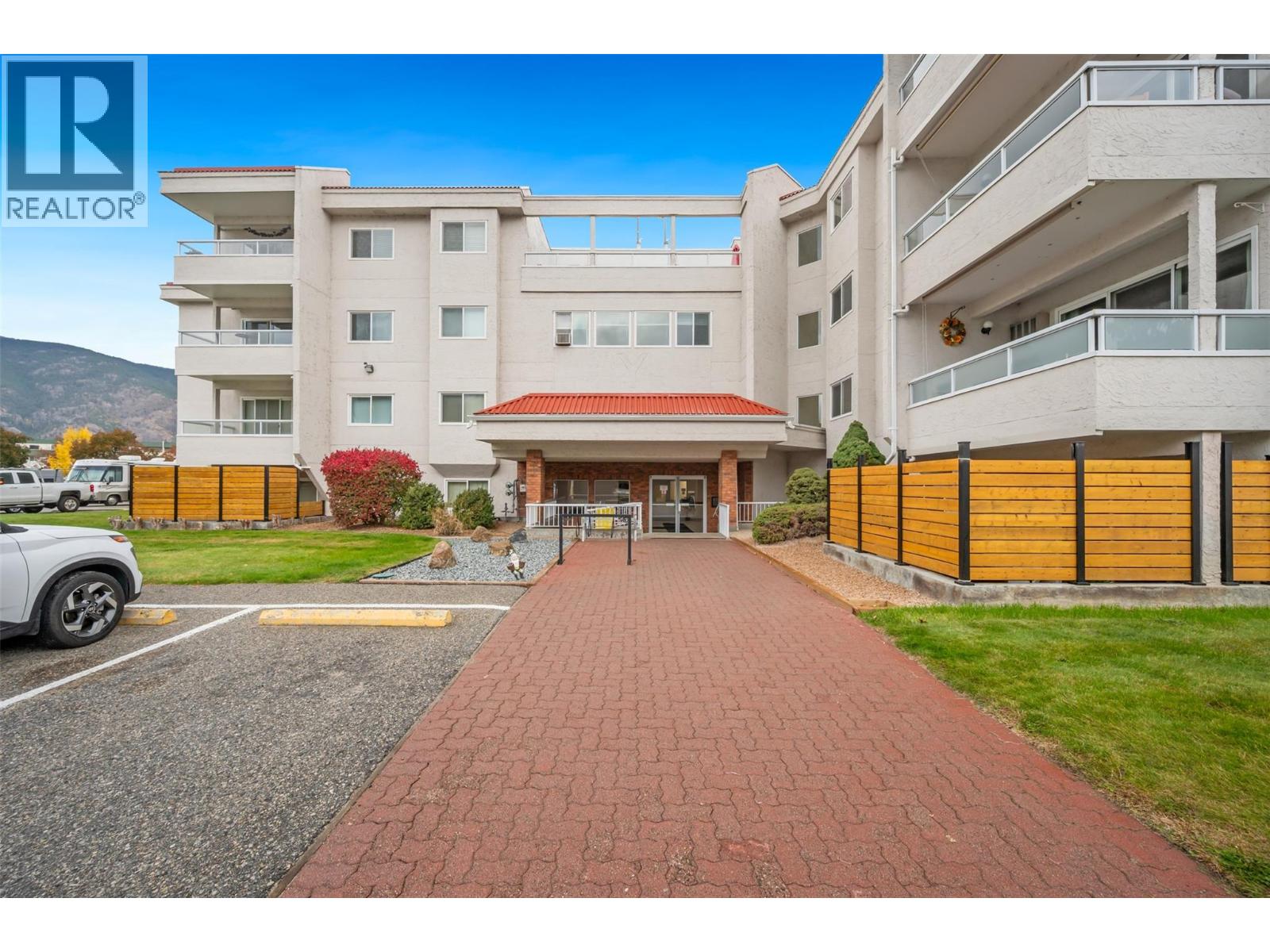 284 Yorkton Avenue Unit# 404, Penticton, British Columbia  V2A 3V5 - Photo 1 - 10378383