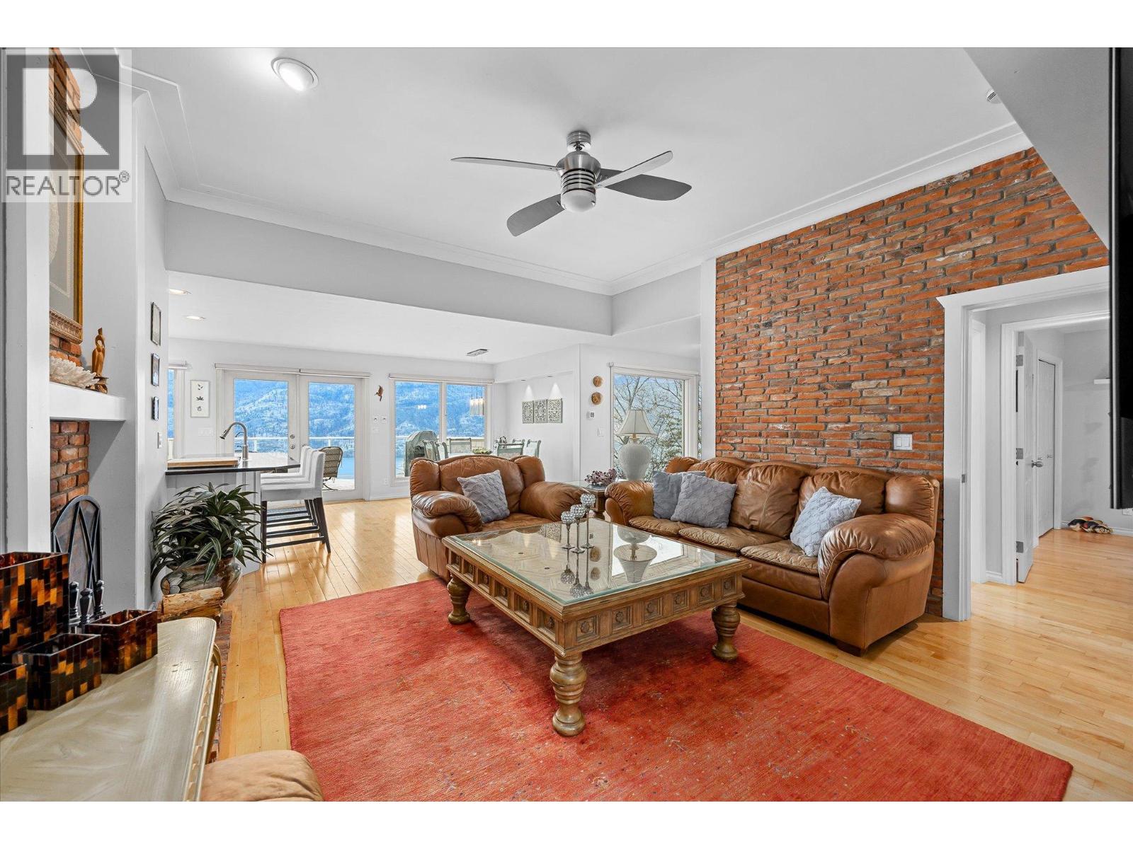 1116 Lynn Court, Kelowna, British Columbia  V1Y 1H1 - Photo 4 - 10378360