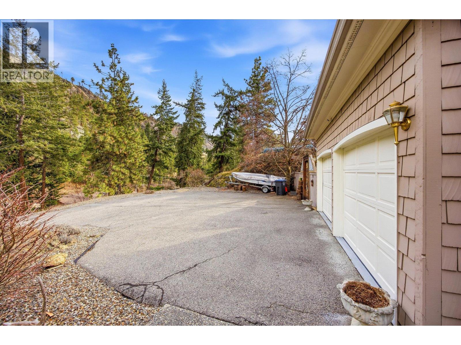 1116 Lynn Court, Kelowna, British Columbia  V1Y 1H1 - Photo 41 - 10378360