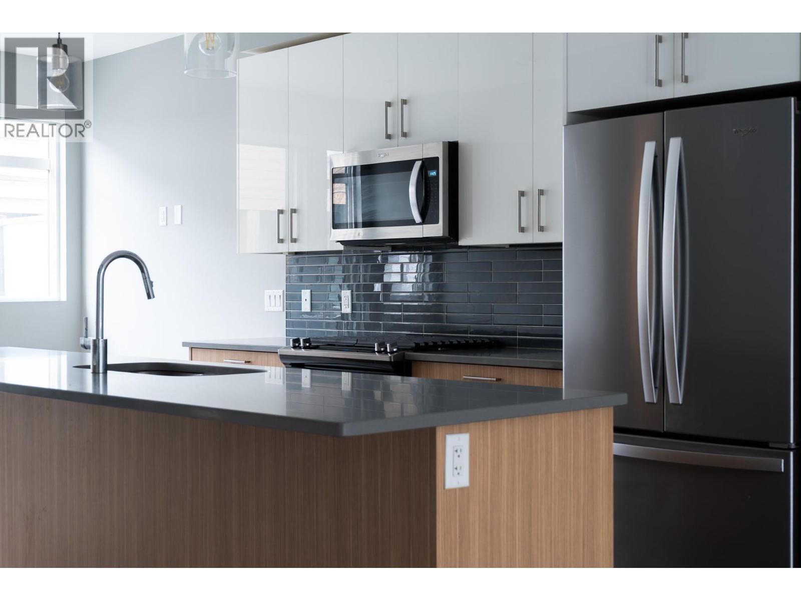 11581 Rogers Road Unit# 202, Lake Country, British Columbia  V4V 1X8 - Photo 2 - 10377720