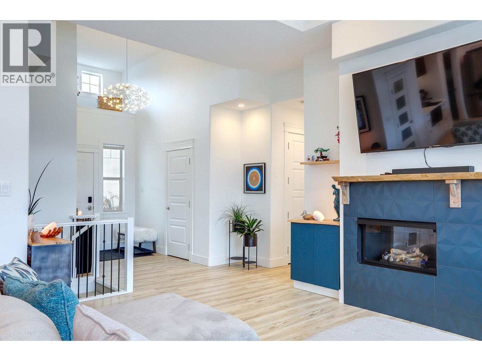 7313 Sunridge Road, Vernon, British Columbia  V1B 4C8 - Photo 10 - 10378369