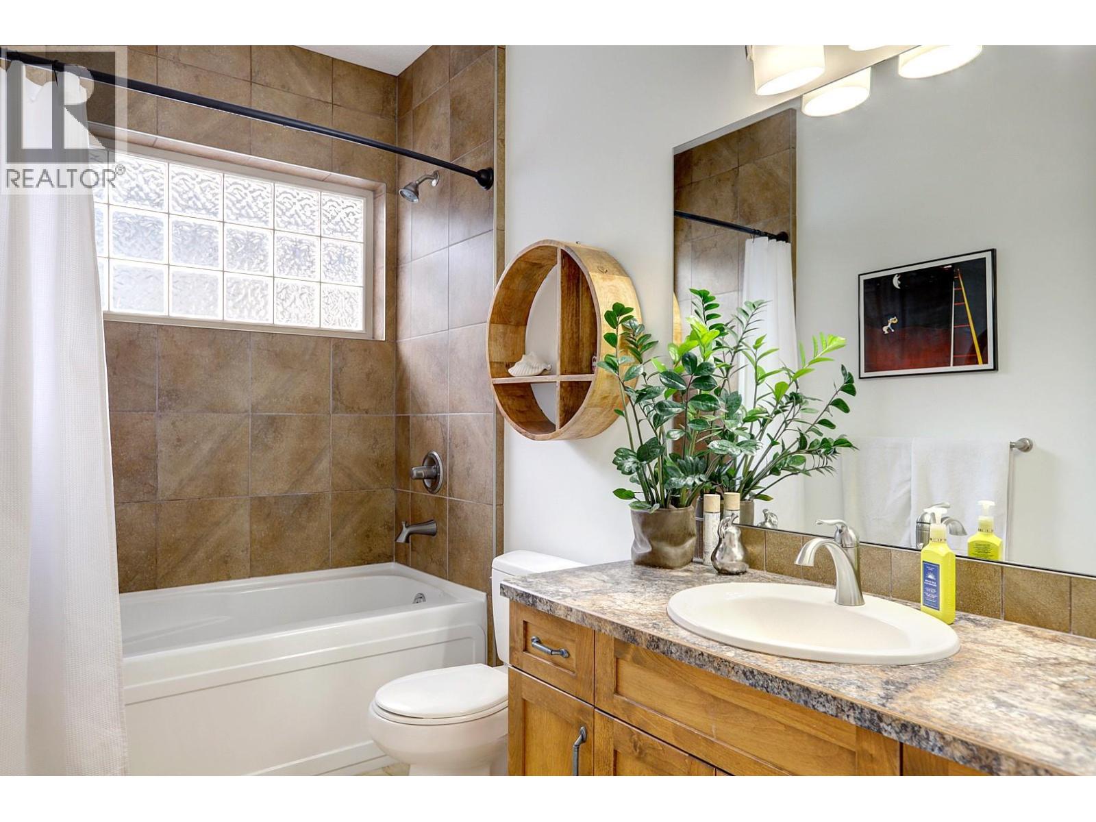 7313 Sunridge Road, Vernon, British Columbia  V1B 4C8 - Photo 38 - 10378369