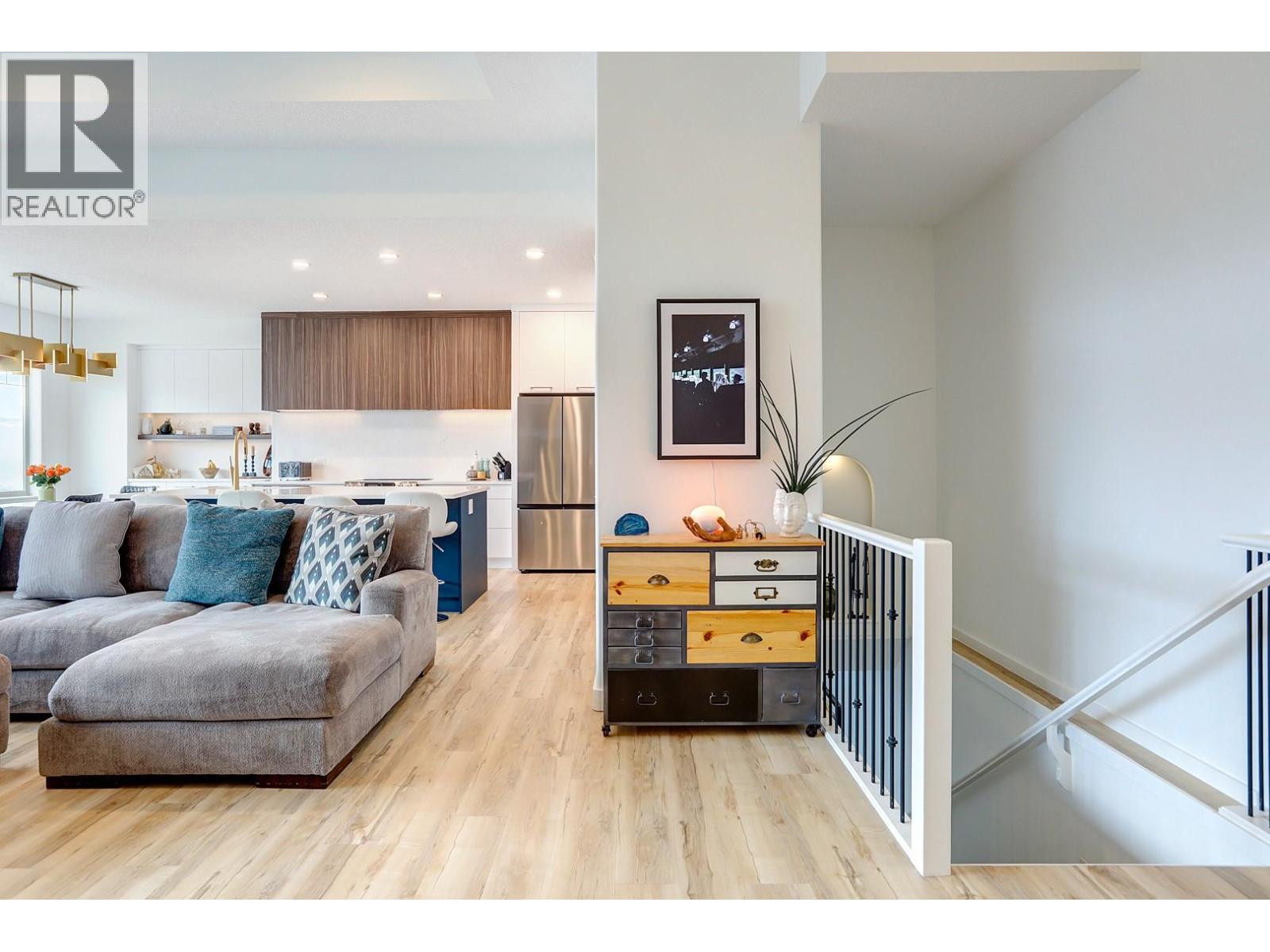 7313 Sunridge Road, Vernon, British Columbia  V1B 4C8 - Photo 6 - 10378369