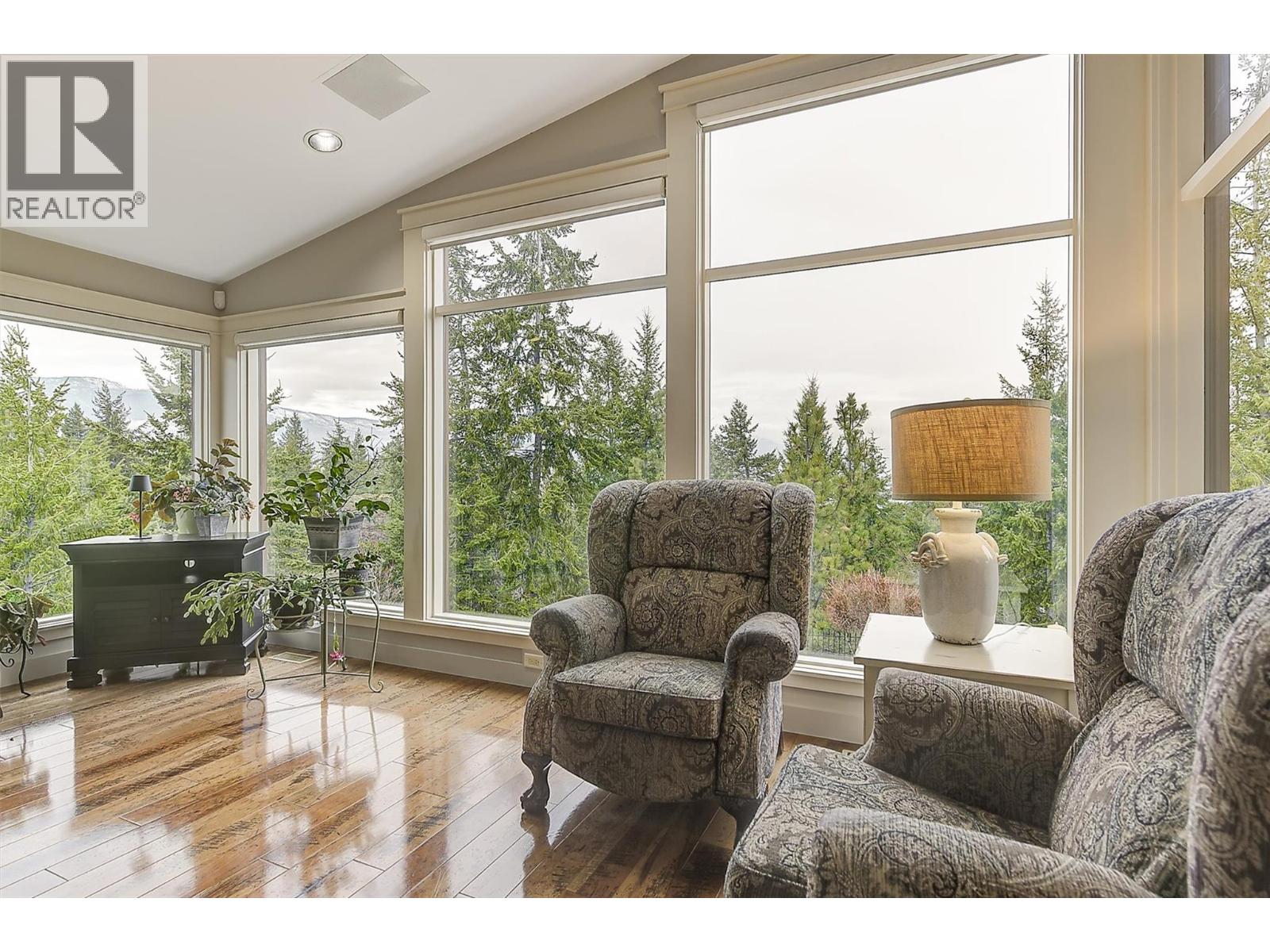 274 Knightsbridge Way, Kelowna, British Columbia  V1V 2A9 - Photo 10 - 10378236