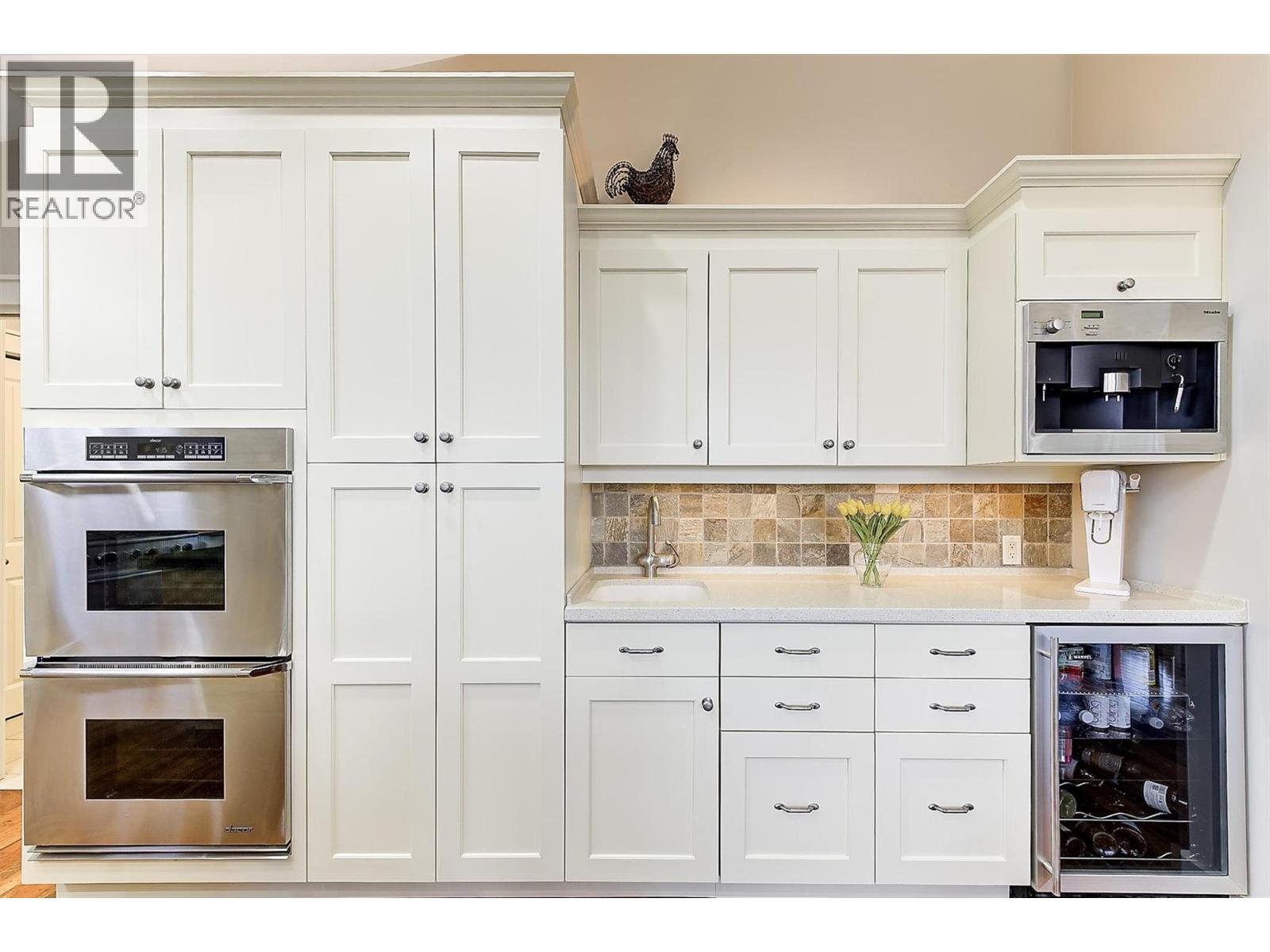 274 Knightsbridge Way, Kelowna, British Columbia  V1V 2A9 - Photo 12 - 10378236