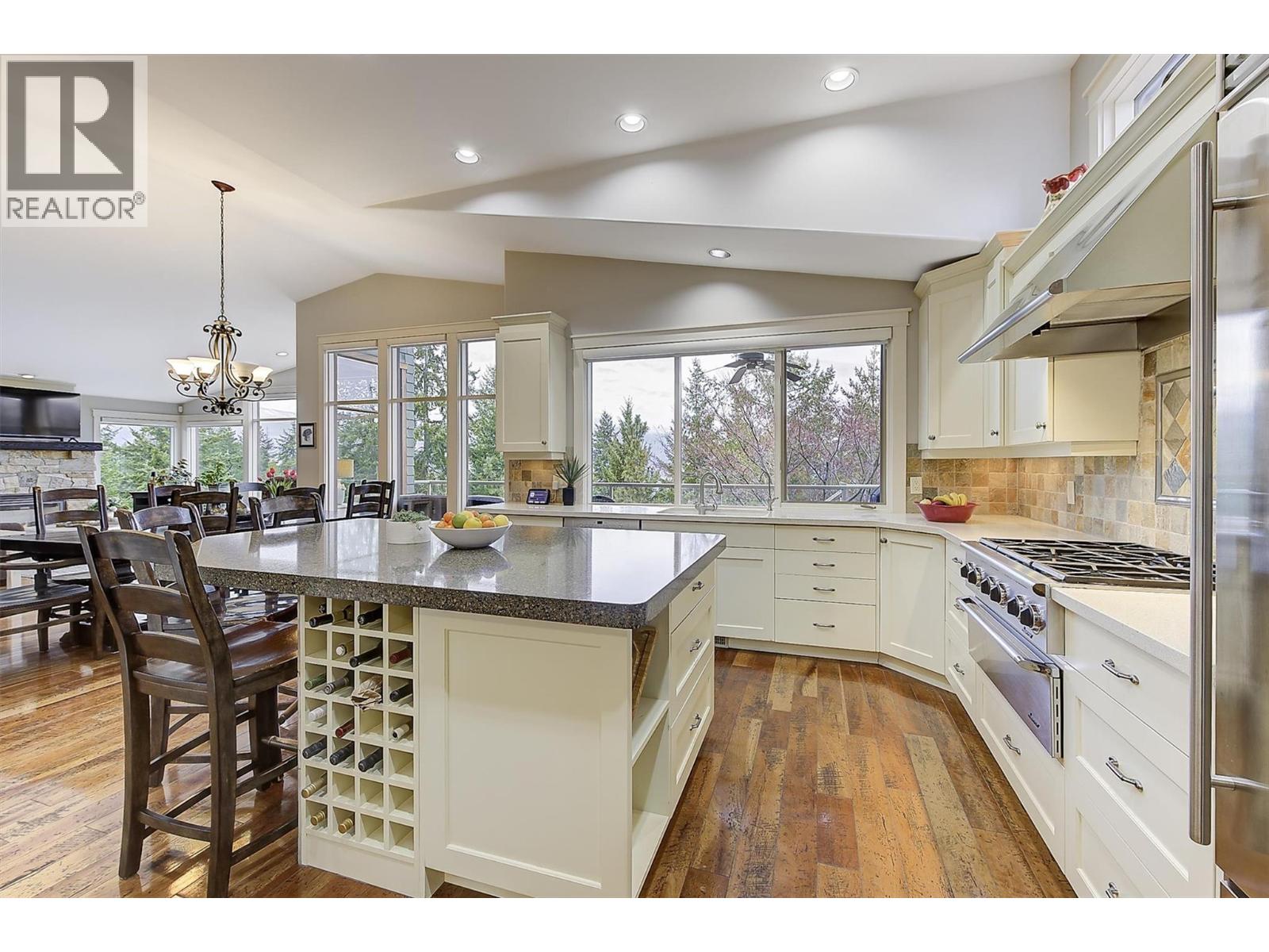 274 Knightsbridge Way, Kelowna, British Columbia  V1V 2A9 - Photo 17 - 10378236