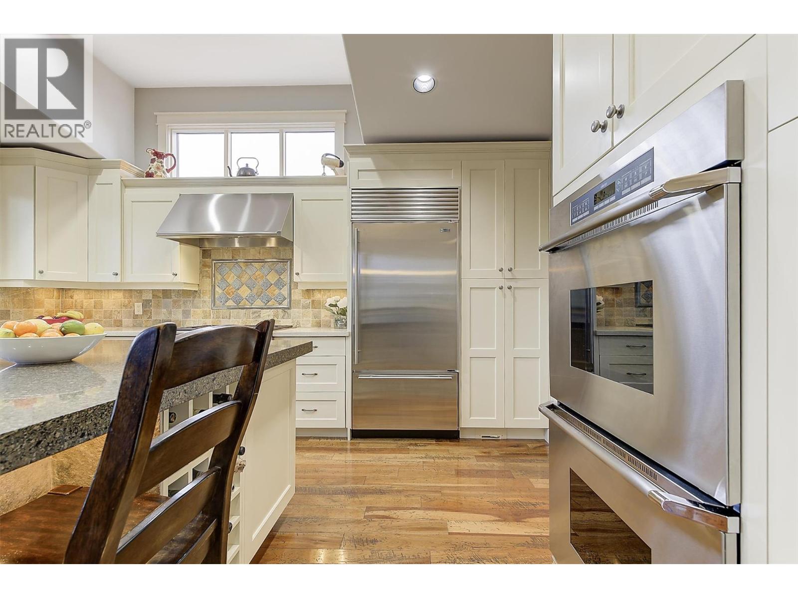 274 Knightsbridge Way, Kelowna, British Columbia  V1V 2A9 - Photo 18 - 10378236