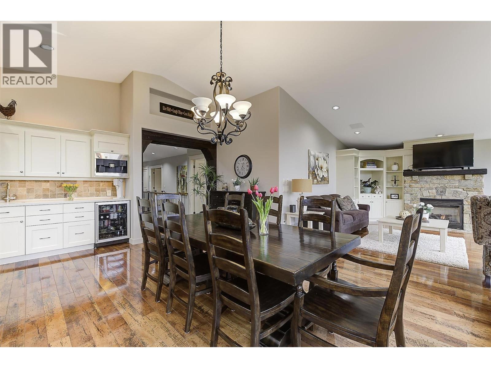 274 Knightsbridge Way, Kelowna, British Columbia  V1V 2A9 - Photo 5 - 10378236