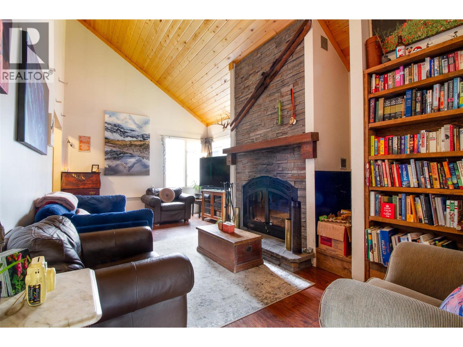 1852 Corbin Place, Revelstoke, British Columbia  V0E 2S0 - Photo 11 - 10376717