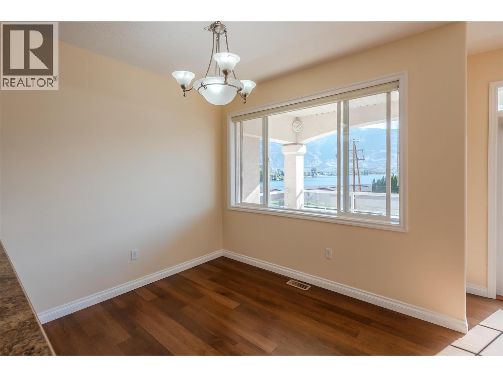 5820 89th Street Unit# 301, Osoyoos, British Columbia  V0H 1V1 - Photo 4 - 10378349