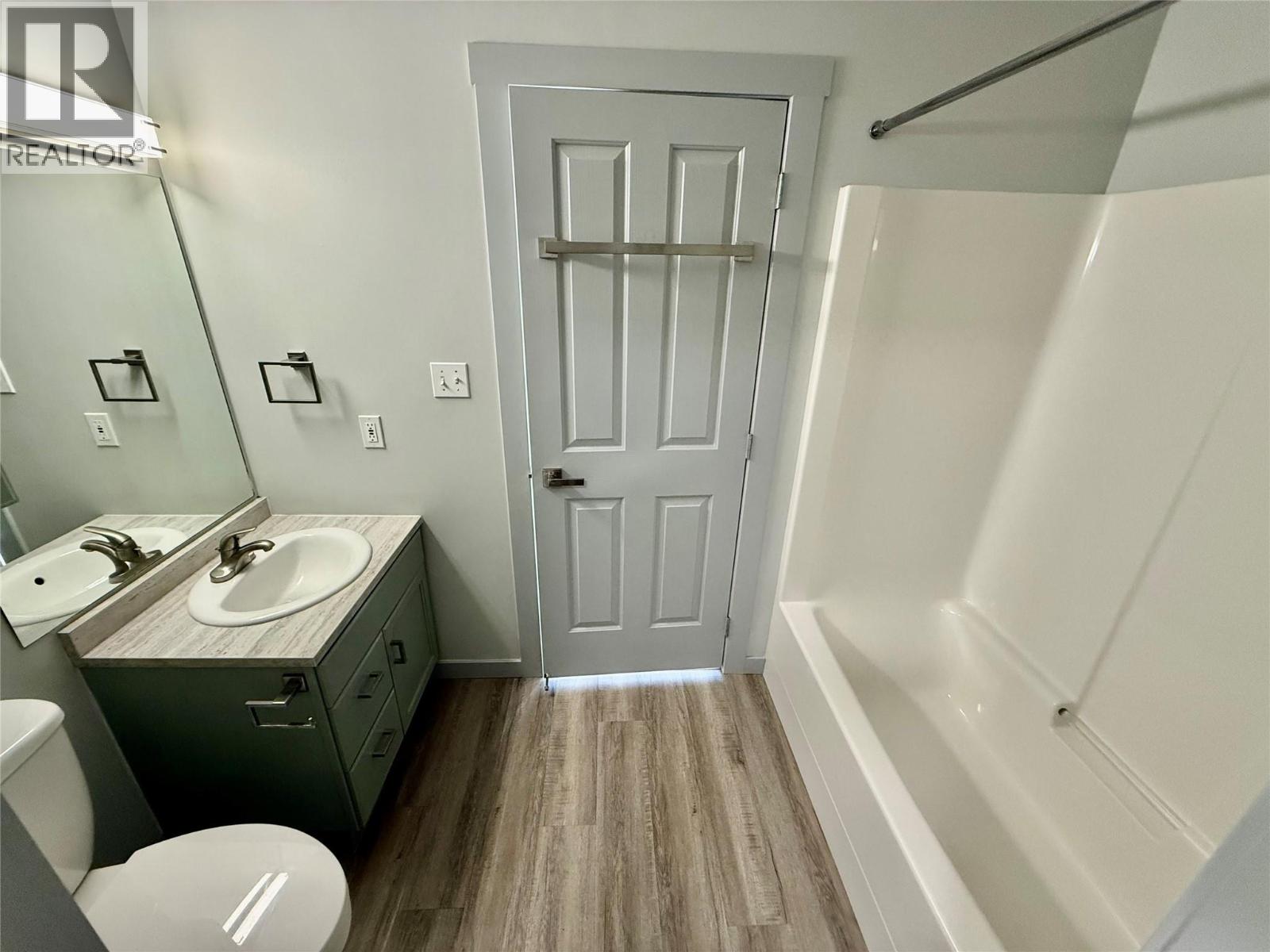 2210 Columbia Avenue Unit# 7, Castlegar, British Columbia  V1N 2X1 - Photo 24 - 10378041