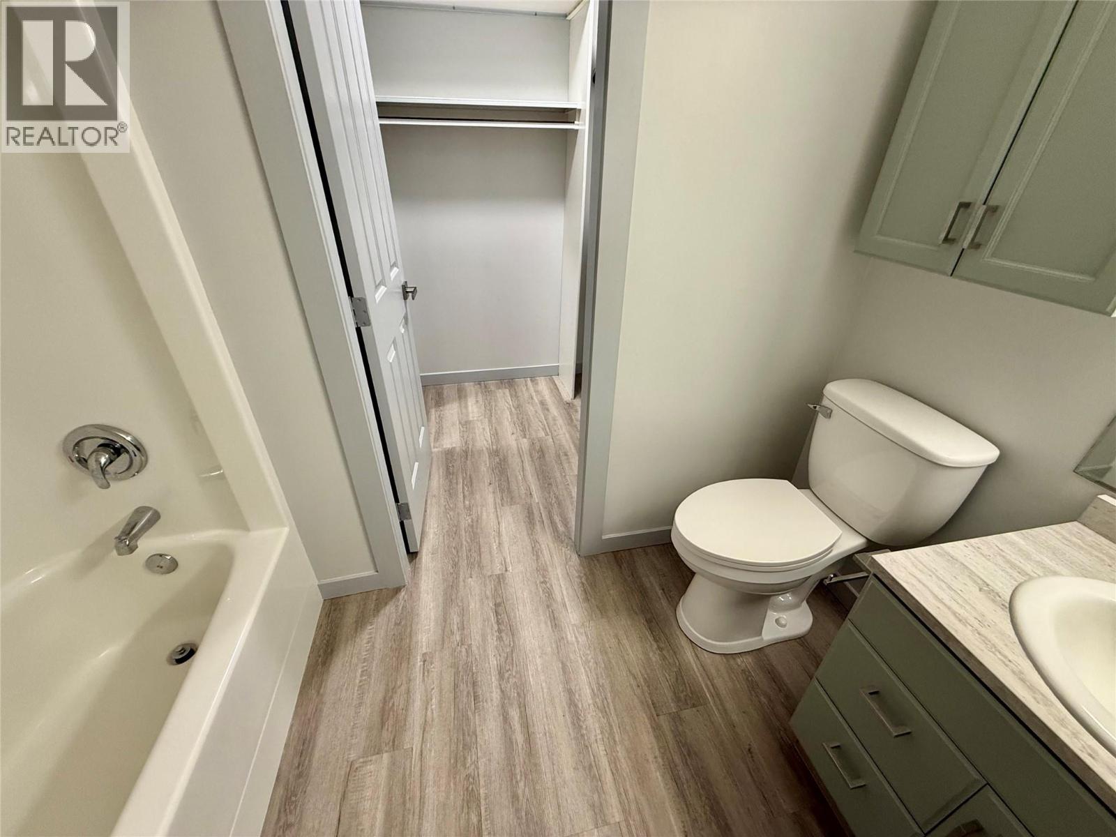 2210 Columbia Avenue Unit# 7, Castlegar, British Columbia  V1N 2X1 - Photo 25 - 10378041