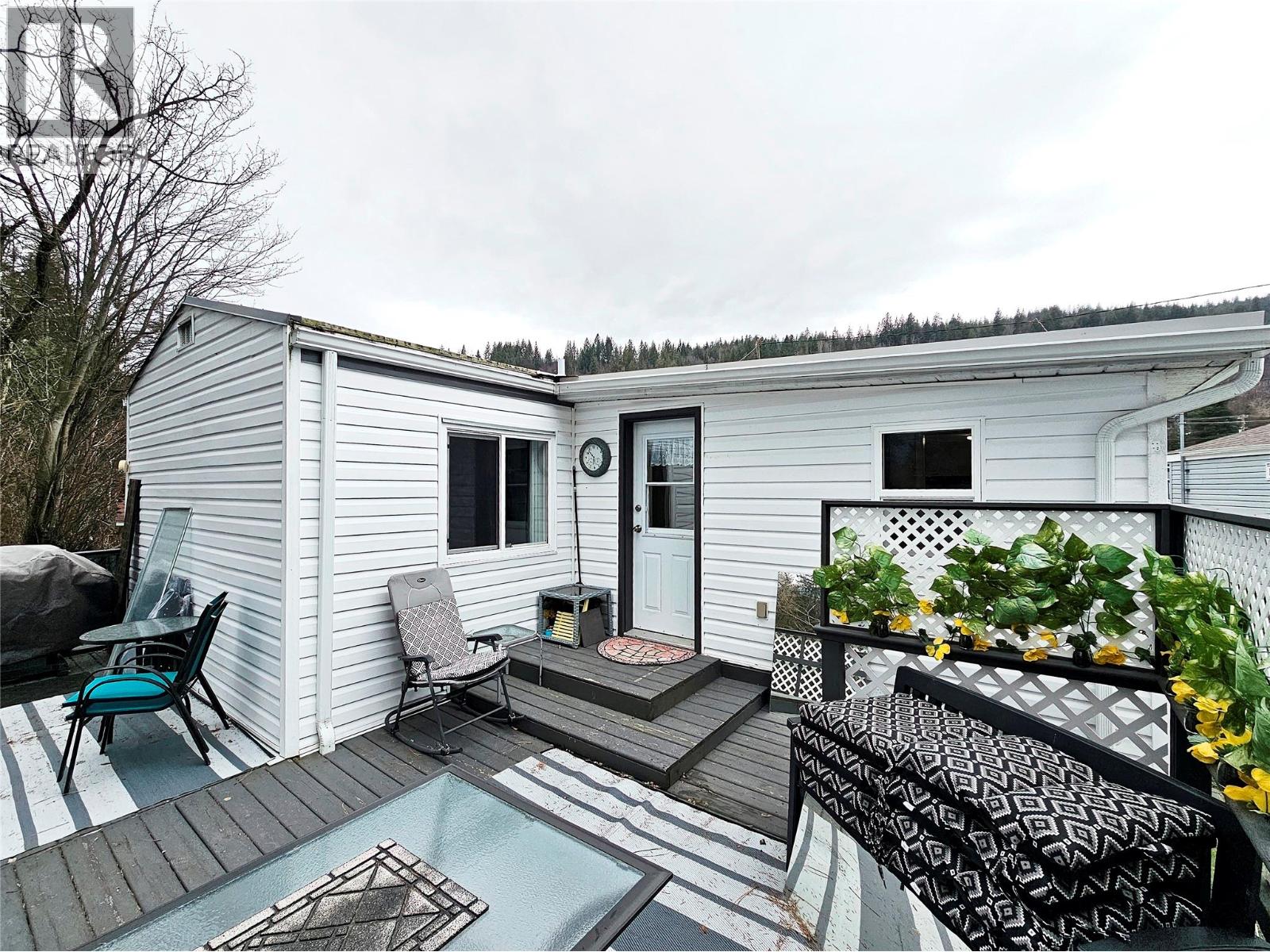 1601 Columbia Avenue Unit# 9, Castlegar, British Columbia  V1N 1J1 - Photo 28 - 10378145