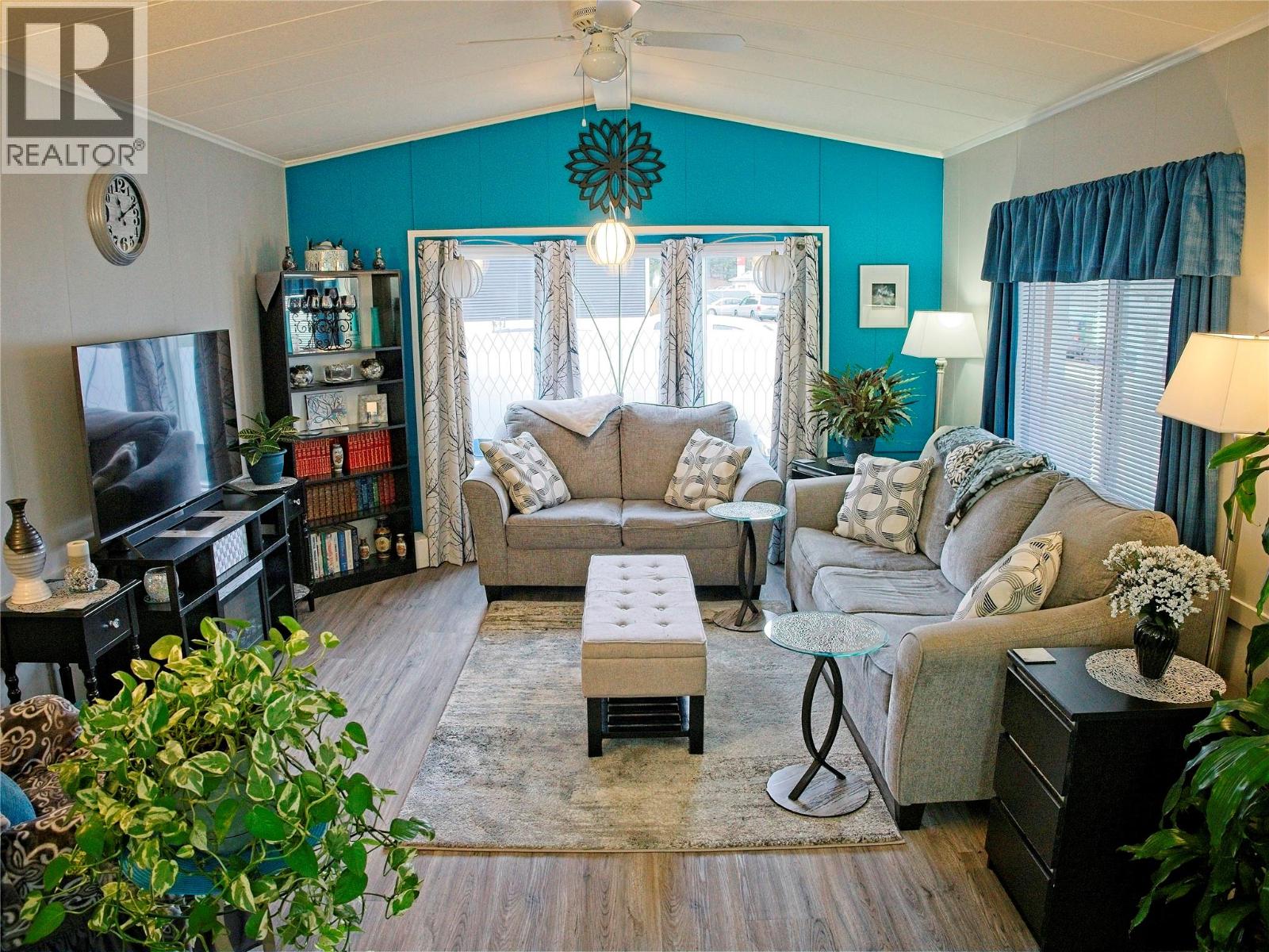 1601 Columbia Avenue Unit# 9, Castlegar, British Columbia  V1N 1J1 - Photo 4 - 10378145