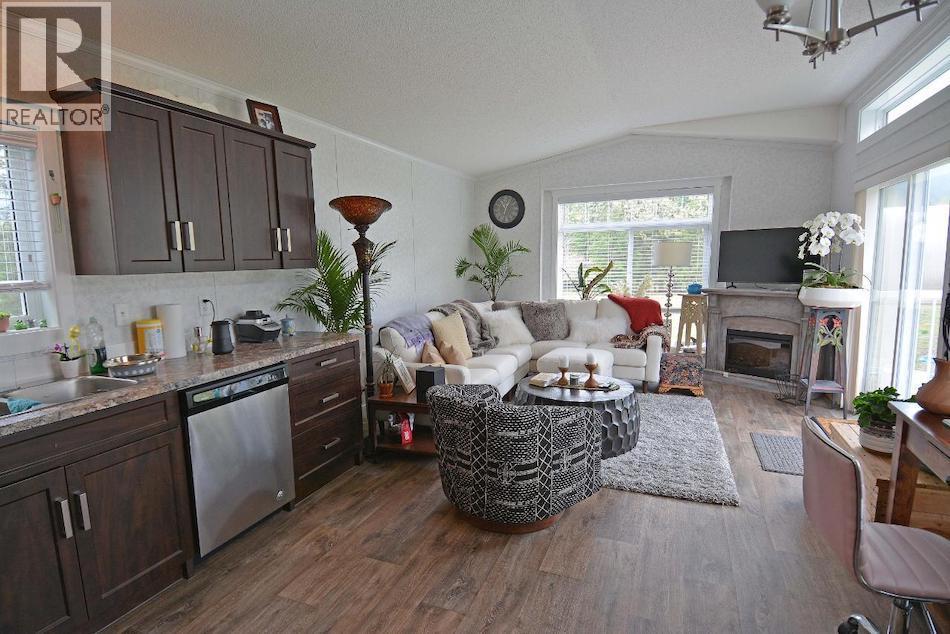 6142 Highway 3a Highway, Nelson, British Columbia  V1L 6P5 - Photo 19 - 10378126