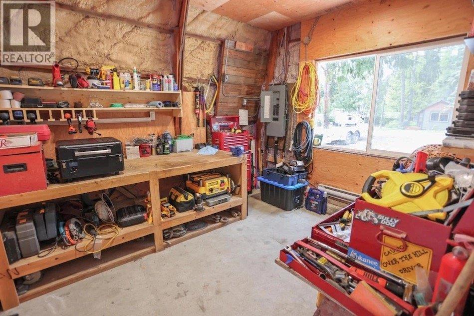 6142 Highway 3a Highway, Nelson, British Columbia  V1L 6P5 - Photo 35 - 10378126