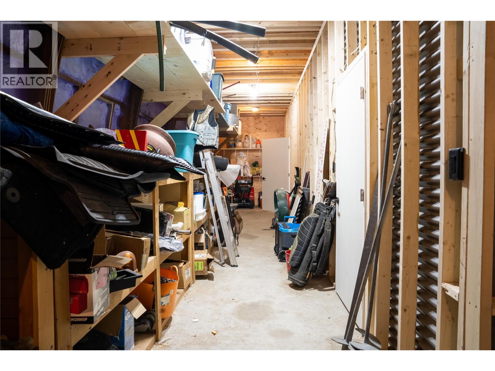 6142 Highway 3a Highway, Nelson, British Columbia  V1L 6P5 - Photo 36 - 10378126