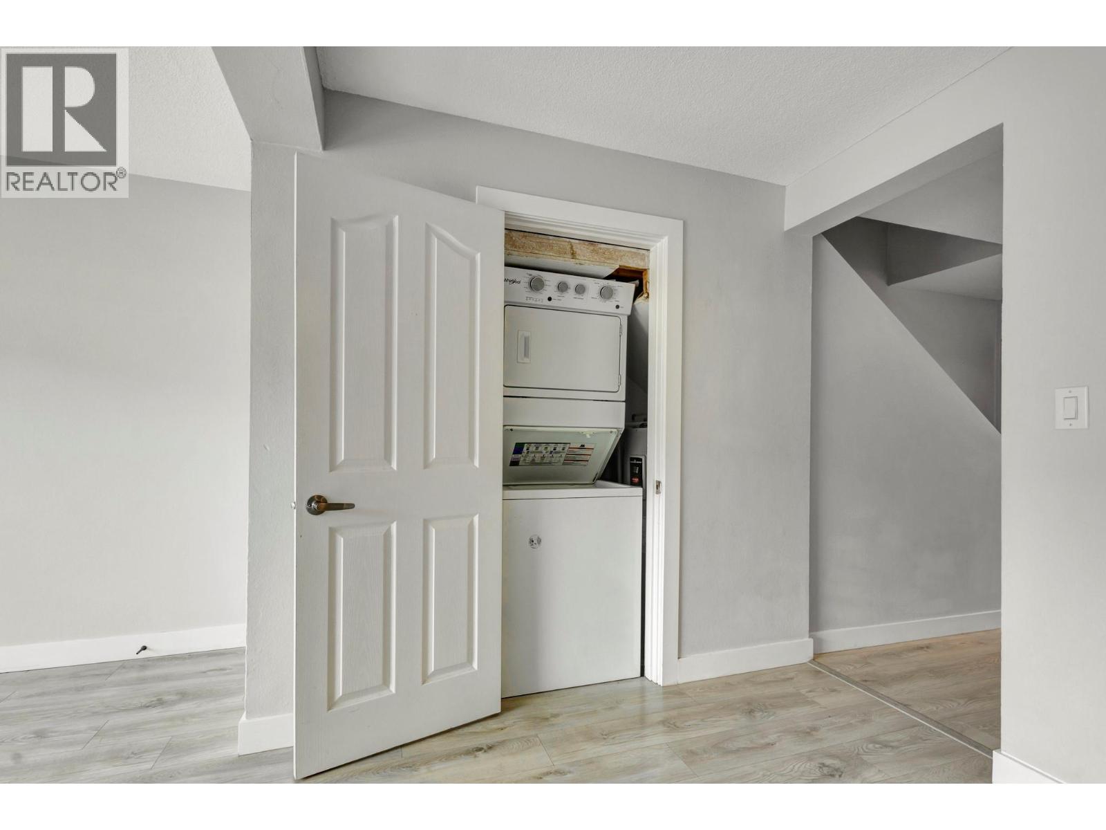 1255 Bernard Avenue Unit# 4, Kelowna, British Columbia  V1Y 6R3 - Photo 17 - 10376901