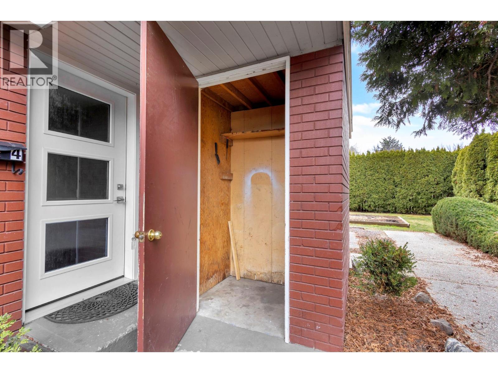 1255 Bernard Avenue Unit# 4, Kelowna, British Columbia  V1Y 6R3 - Photo 25 - 10376901