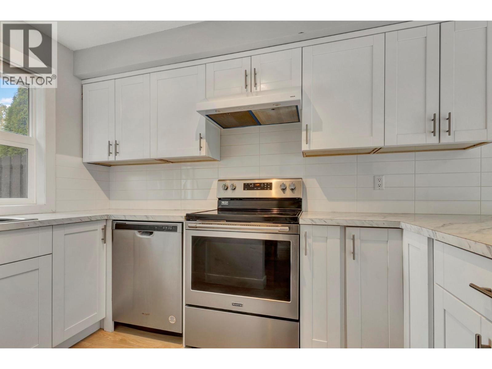 1255 Bernard Avenue Unit# 4, Kelowna, British Columbia  V1Y 6R3 - Photo 7 - 10376901