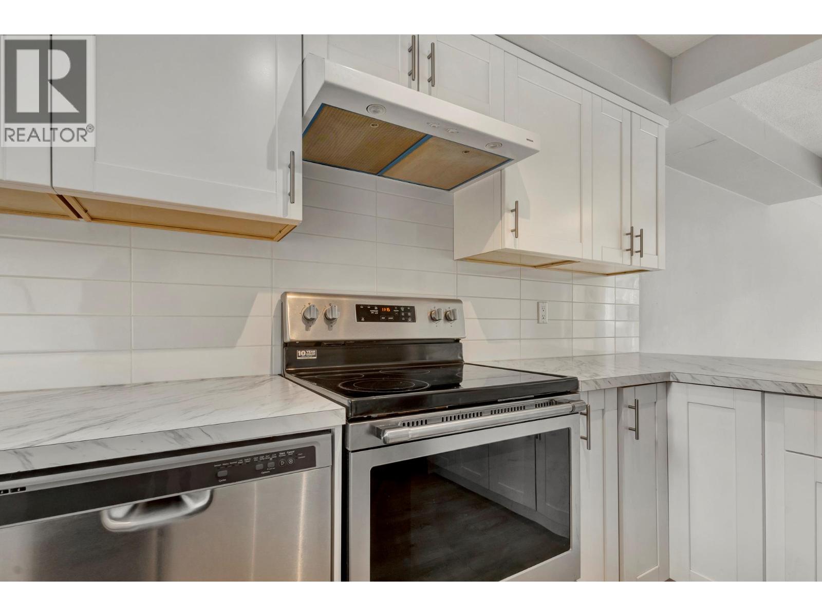 1255 Bernard Avenue Unit# 4, Kelowna, British Columbia  V1Y 6R3 - Photo 8 - 10376901