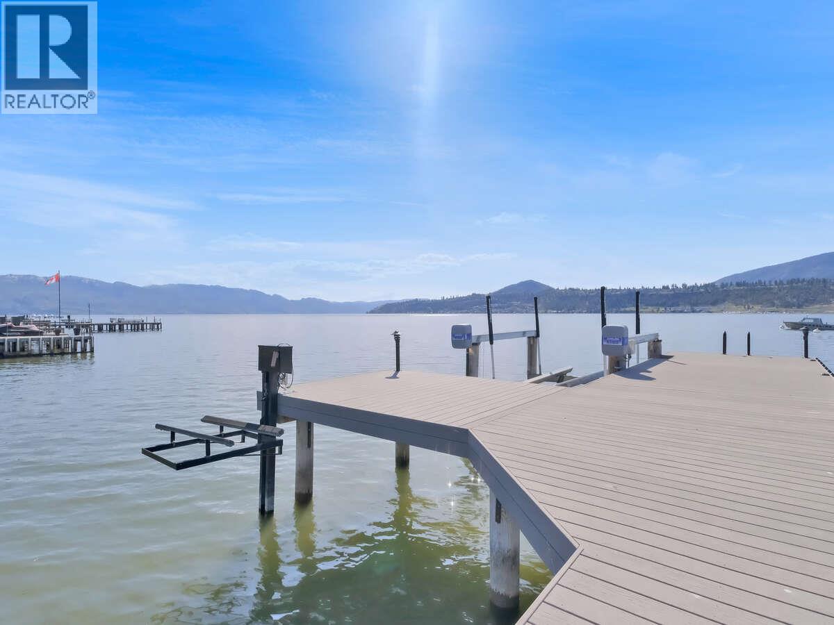 2096 Abbott Street, Kelowna, British Columbia  V1Y 1C6 - Photo 11 - 10378452