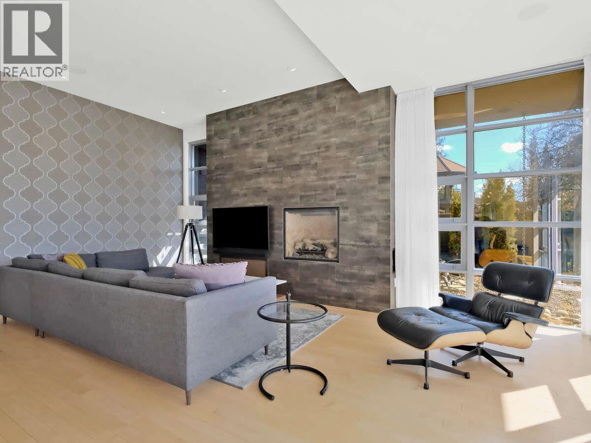 2096 Abbott Street, Kelowna, British Columbia  V1Y 1C6 - Photo 21 - 10378452