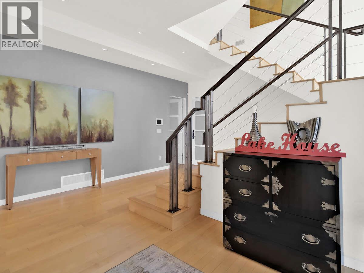 2096 Abbott Street, Kelowna, British Columbia  V1Y 1C6 - Photo 30 - 10378452