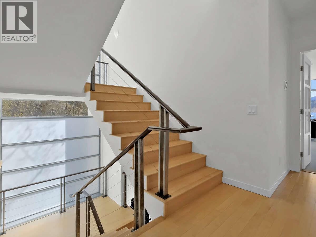 2096 Abbott Street, Kelowna, British Columbia  V1Y 1C6 - Photo 45 - 10378452