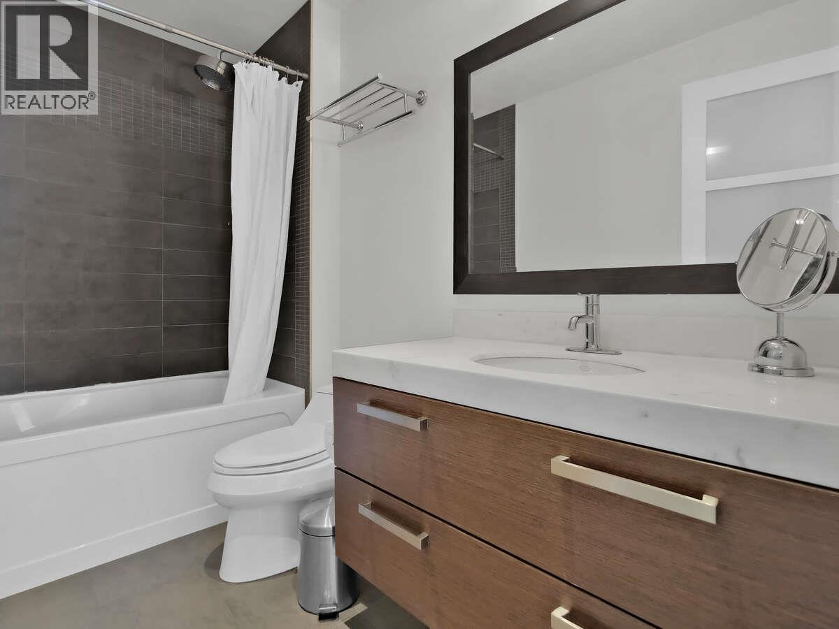 2096 Abbott Street, Kelowna, British Columbia  V1Y 1C6 - Photo 48 - 10378452